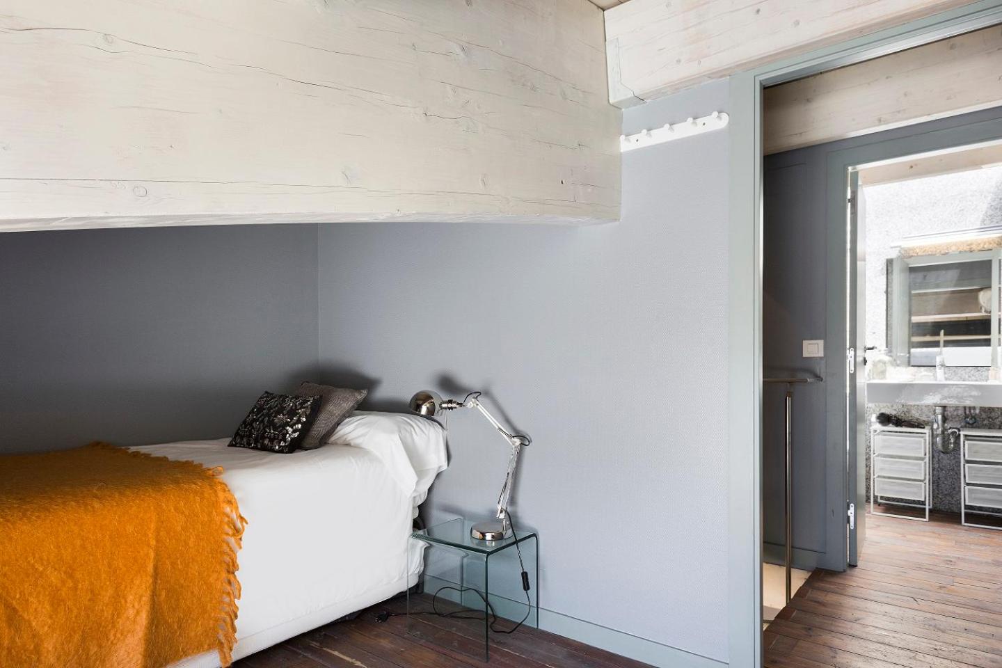 Two-Bedroom Apartment with Terrace photo 2