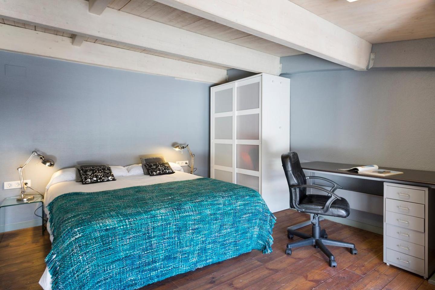 Two-Bedroom Apartment with Terrace photo 2