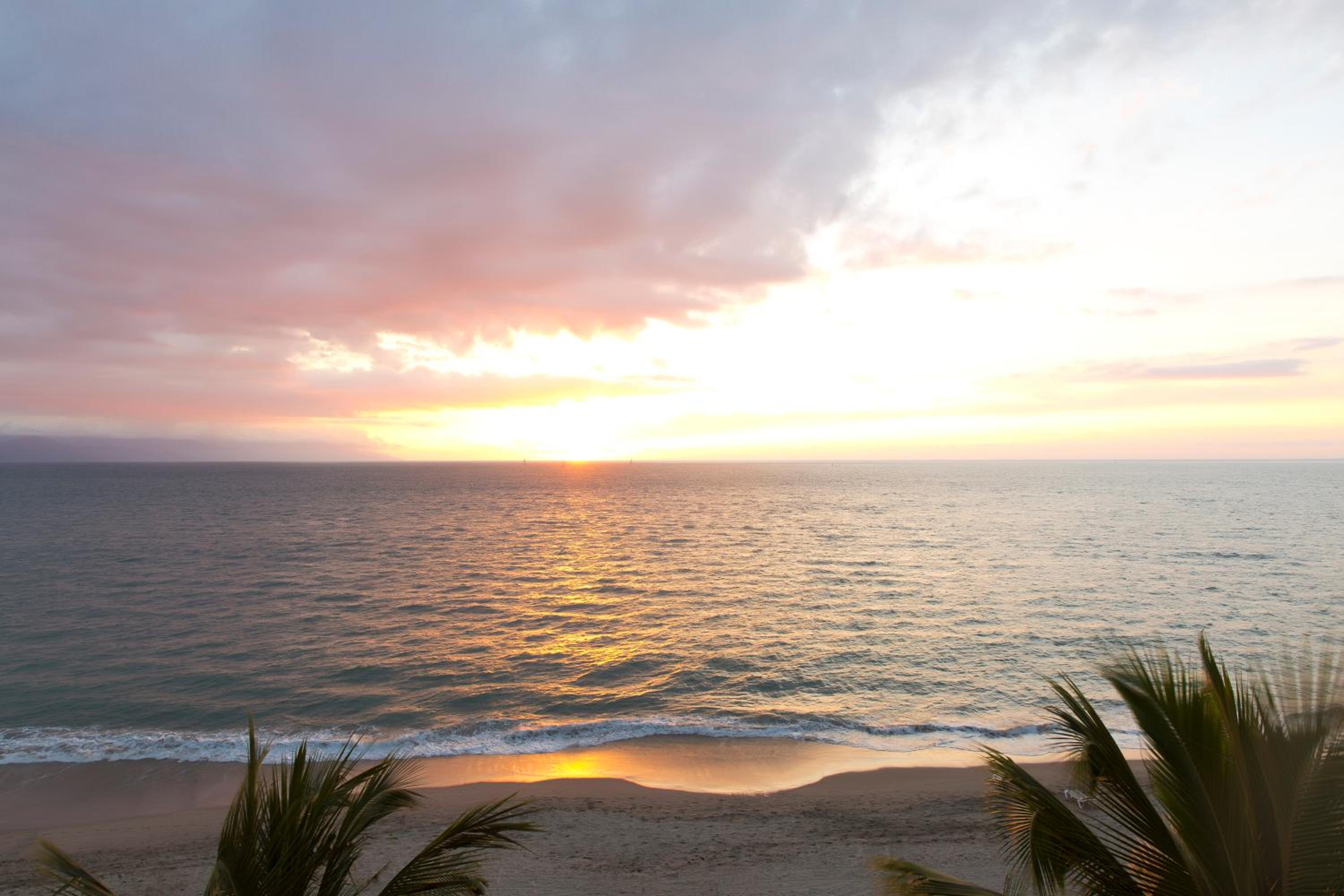 Ocean Front Deluxe Room photo 2