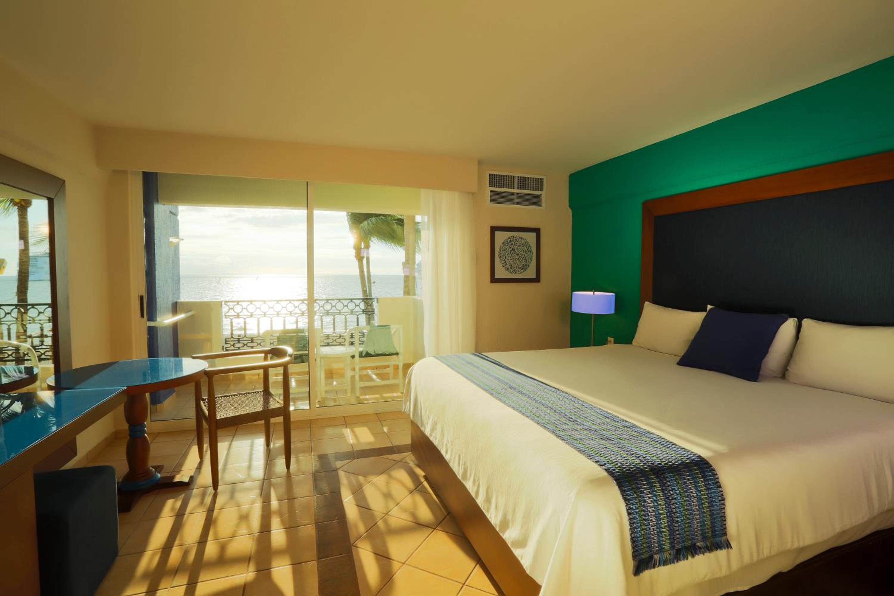 Ocean Front Deluxe Room