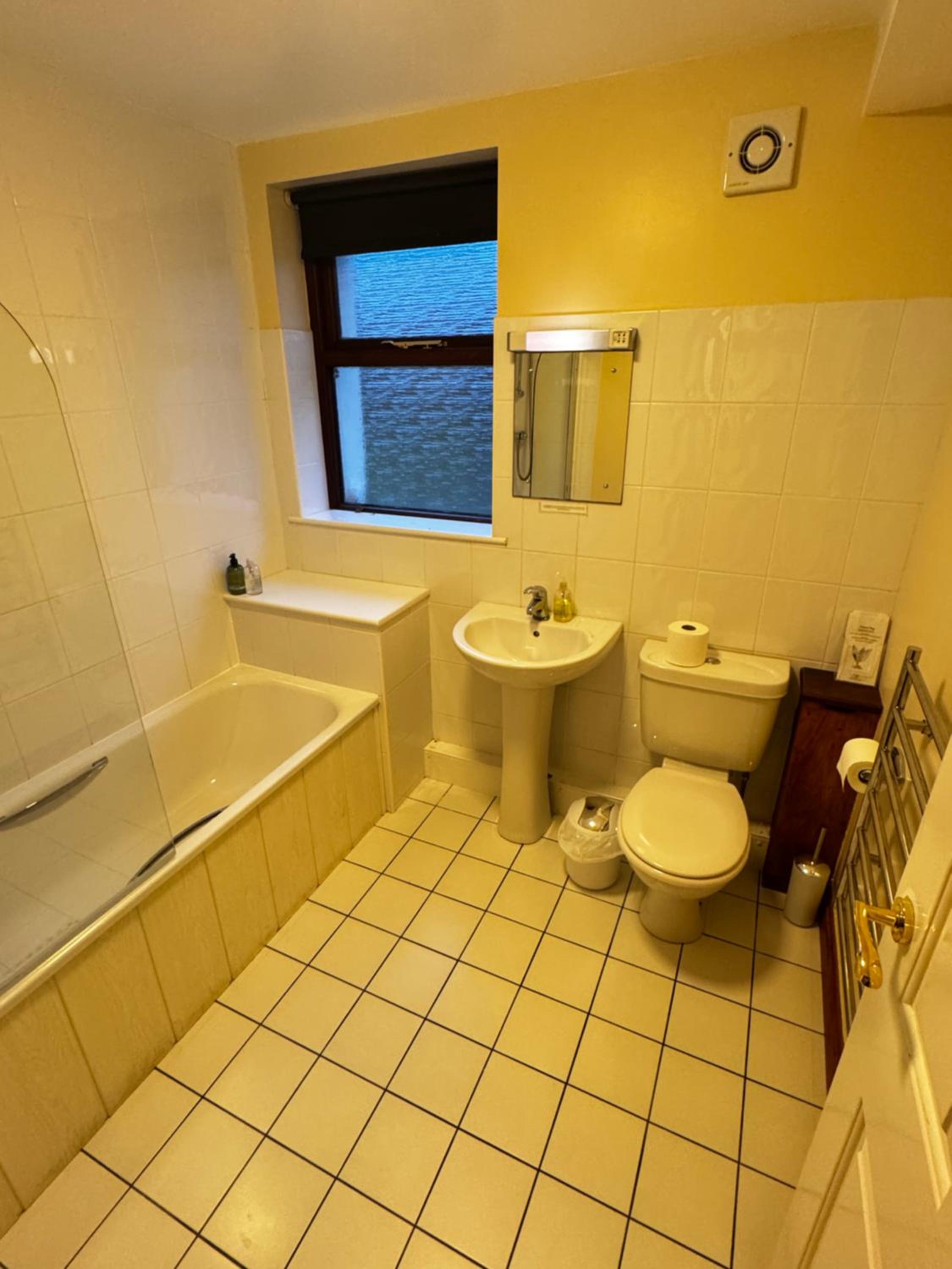 Apartment - Ground Floor photo 2