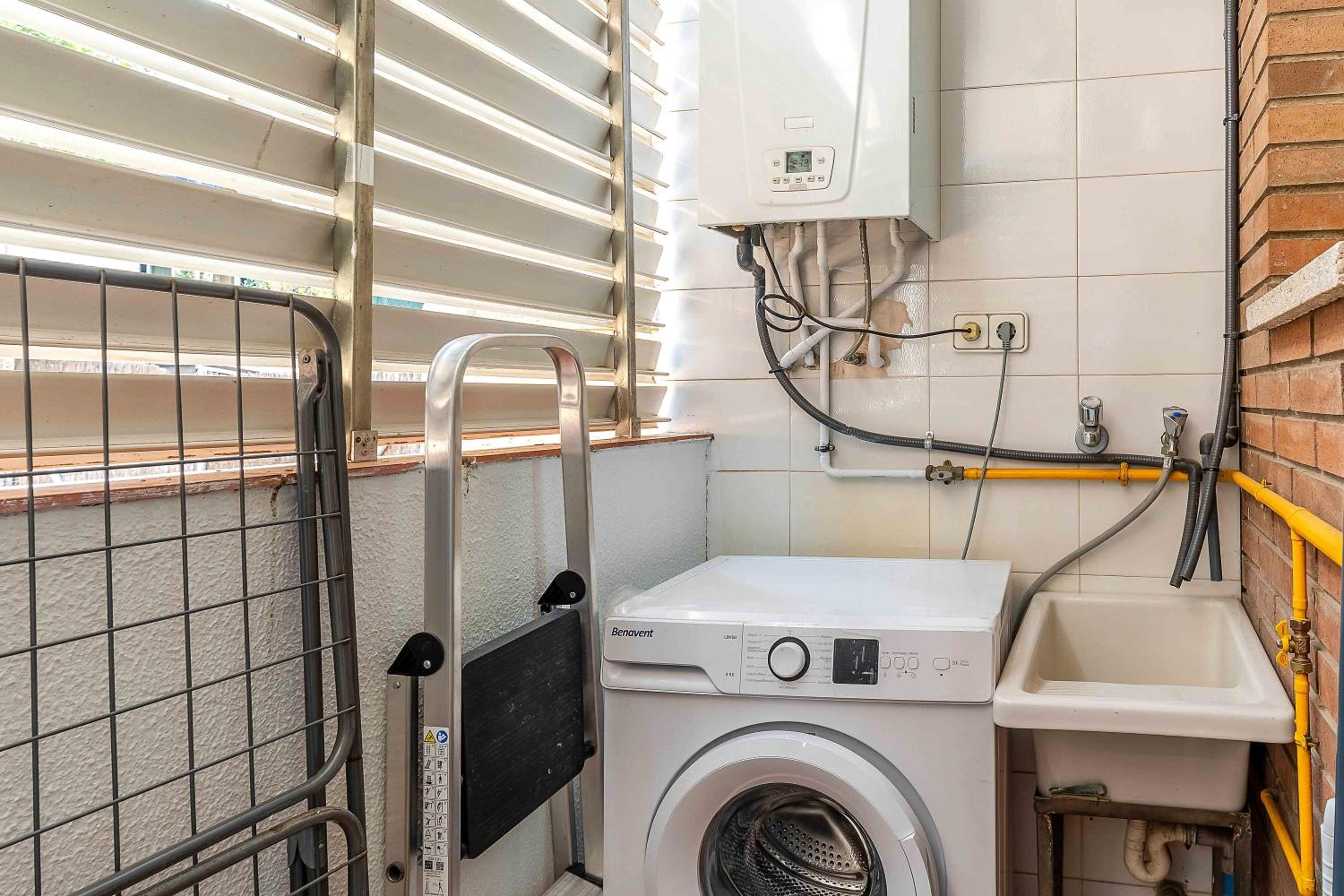 Two-Bedroom Apartment (4 Adults) - Top Floor without Elevator photo 3