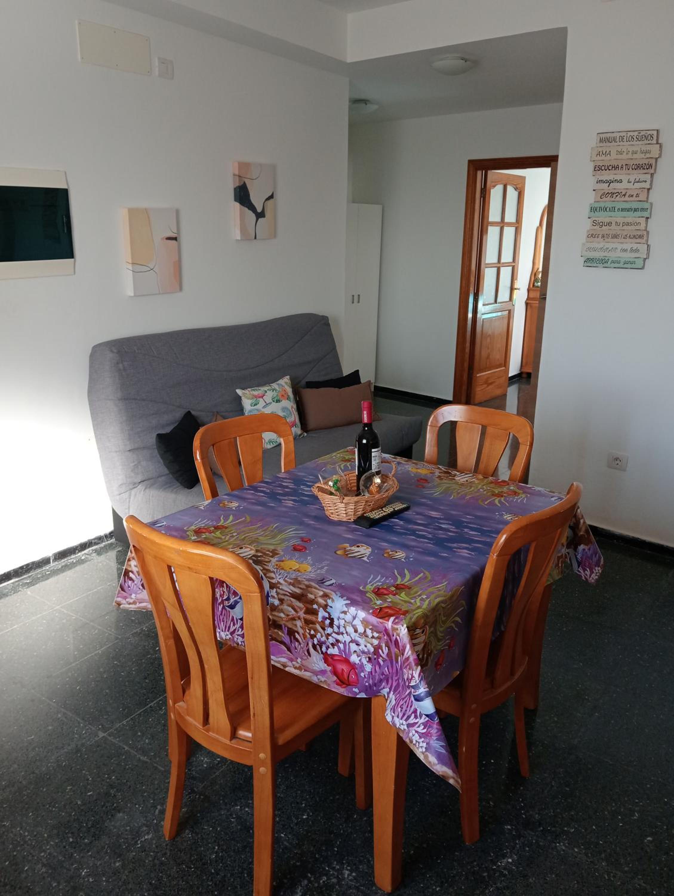 One-Bedroom House - Photo 6