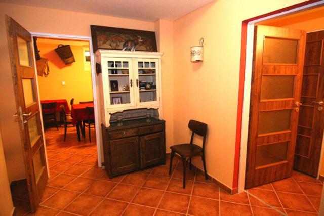 Apartment (3 Adults) photo 2
