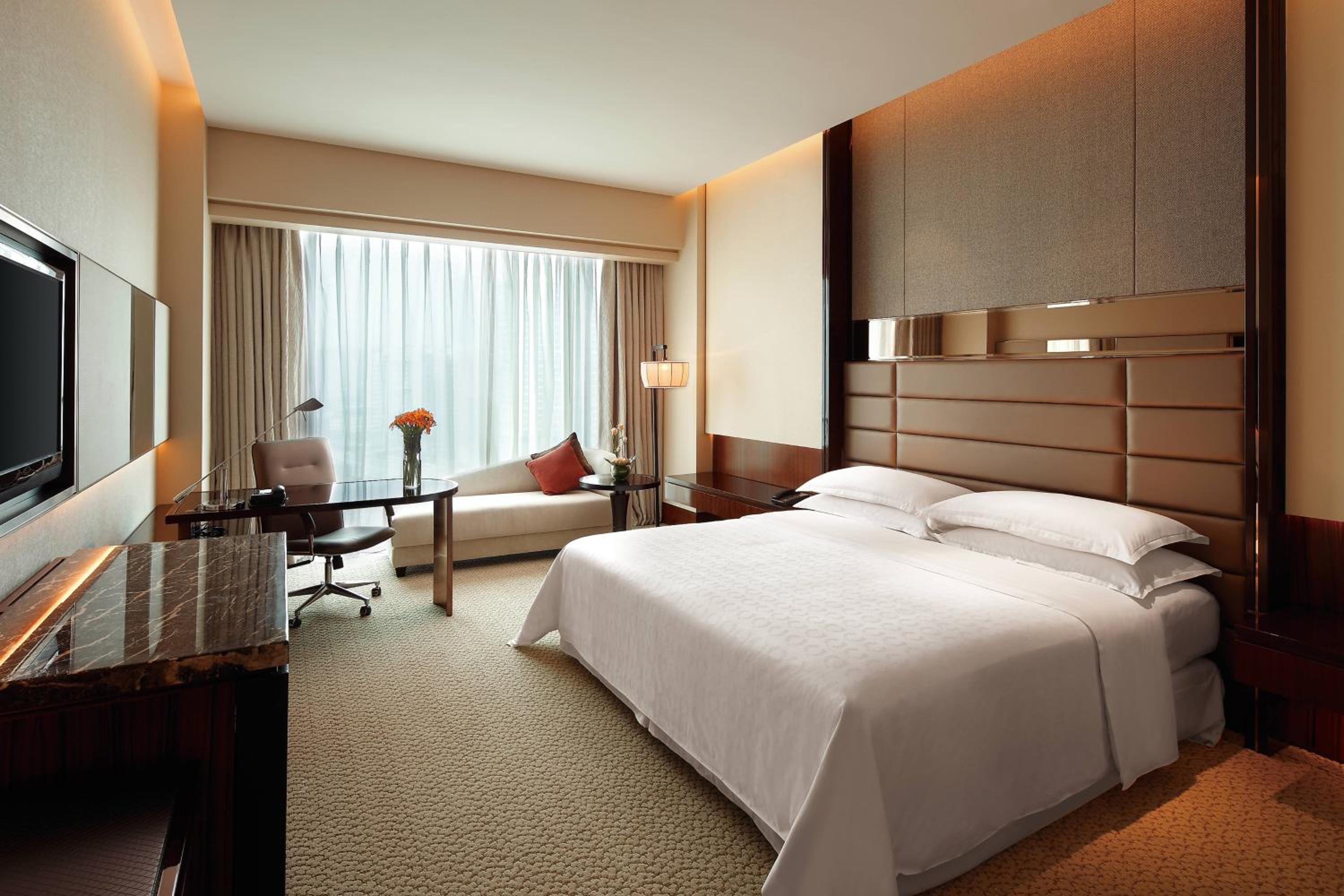 Deluxe King Room photo 3