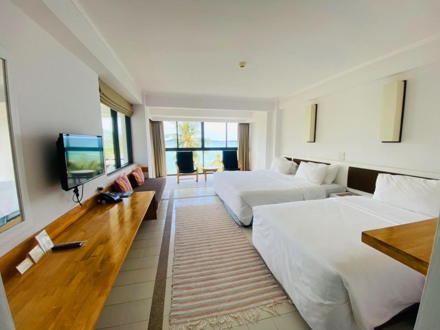 Triple Room with View