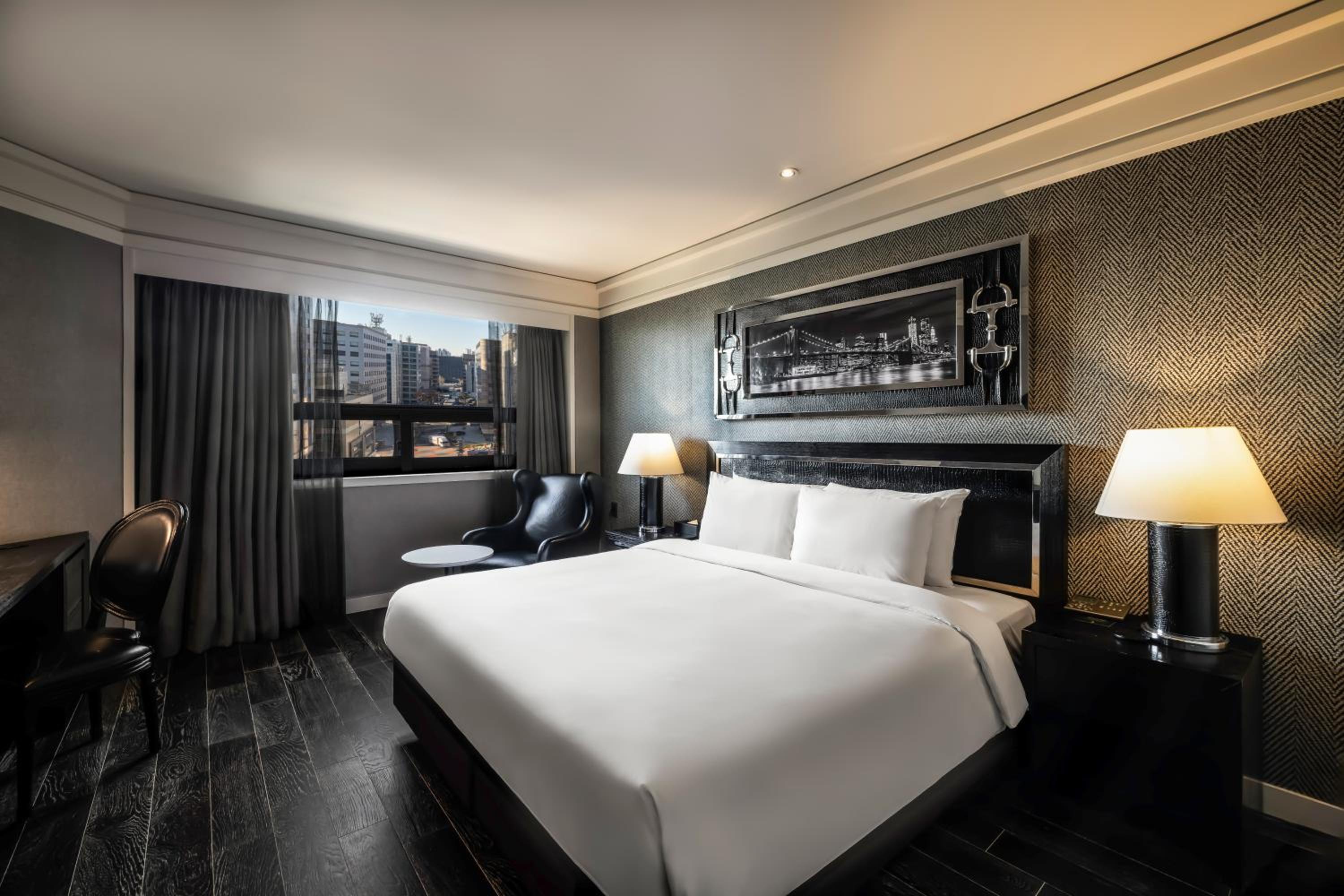 Executive King Room with City View (Breakfast and Lounge Access Excluded)