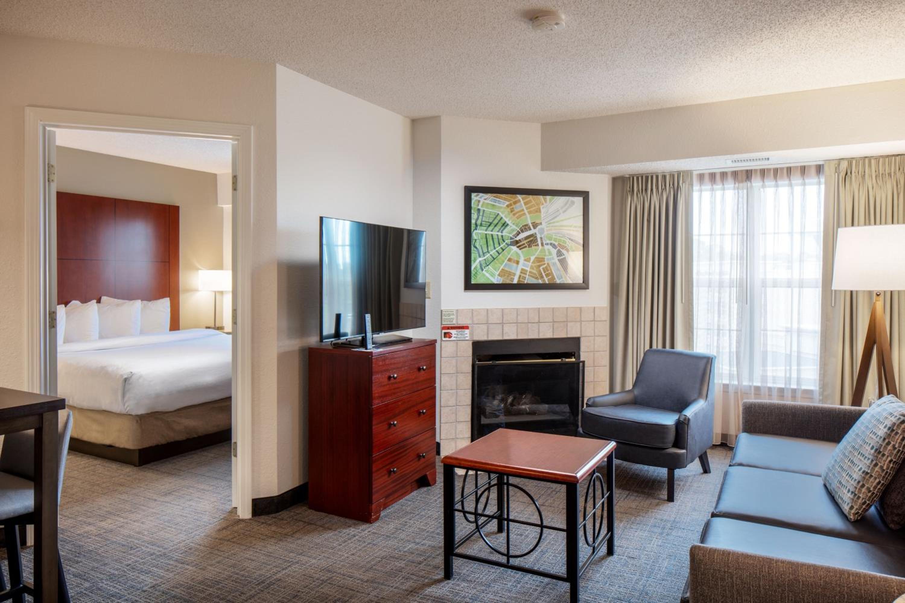 Two-Bedroom Suite with Roll-In Shower - Mobility Accessible photo 1