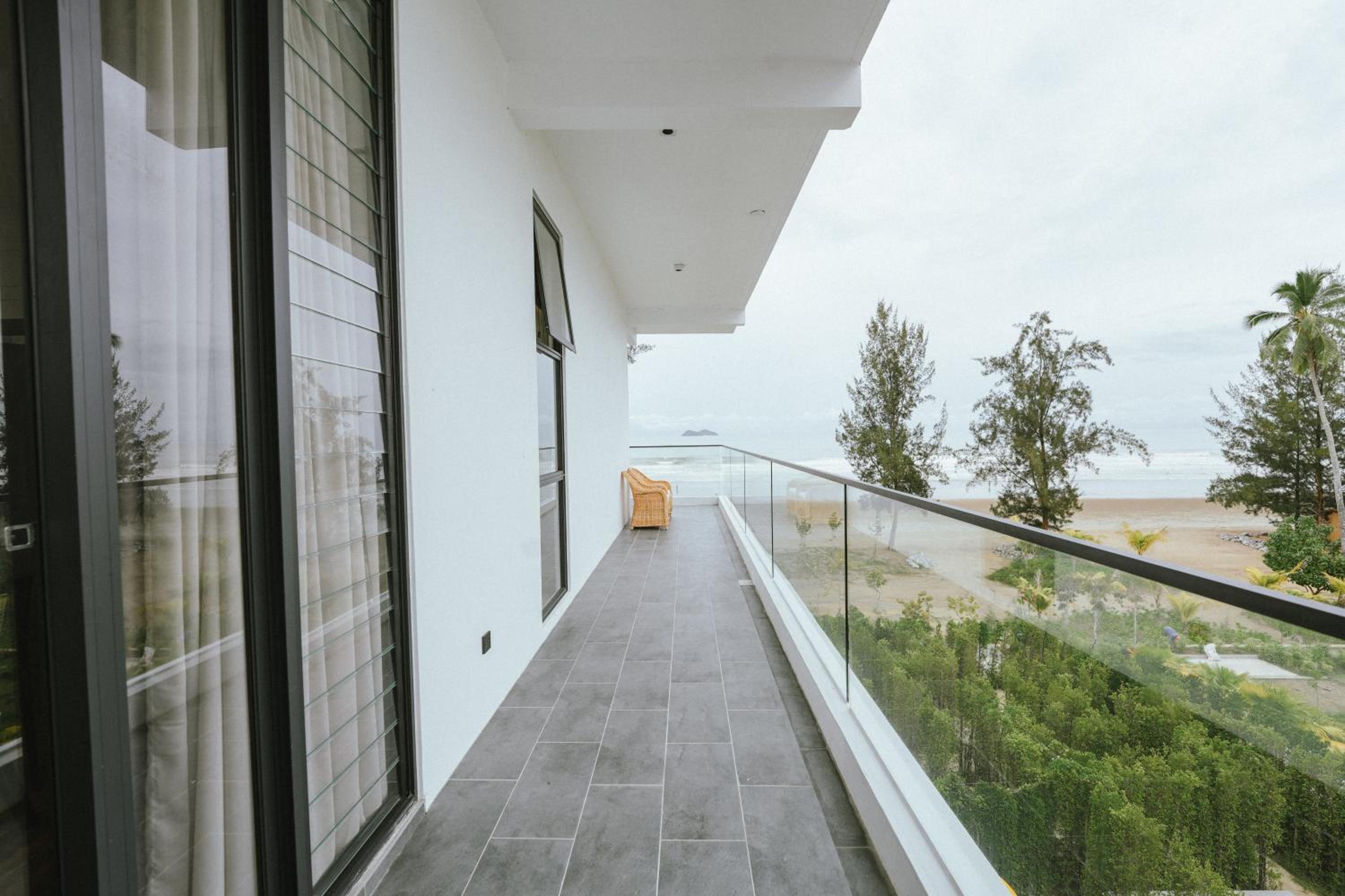 Standard Suite - Photo 13