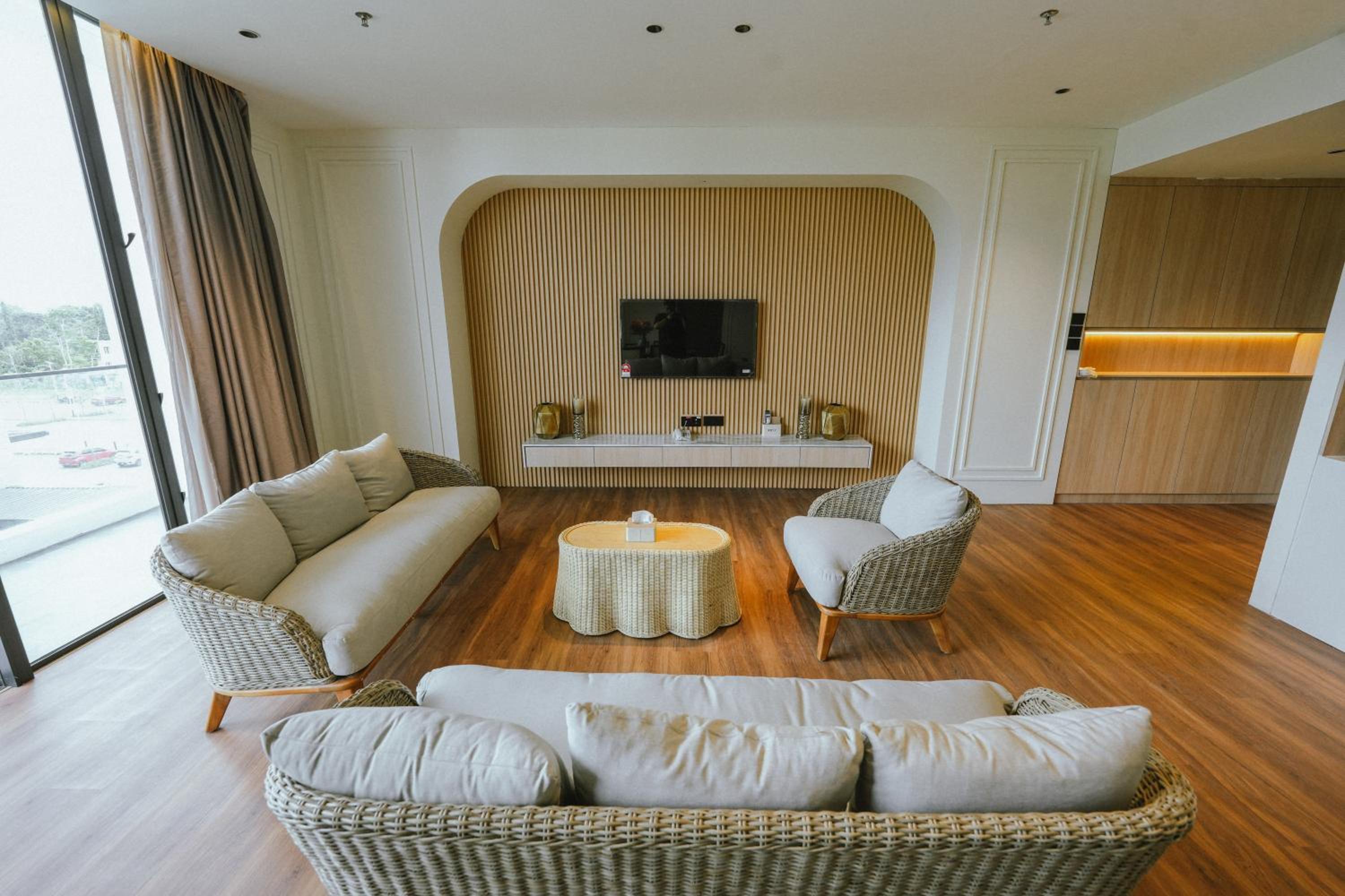 Standard Suite - Photo 29