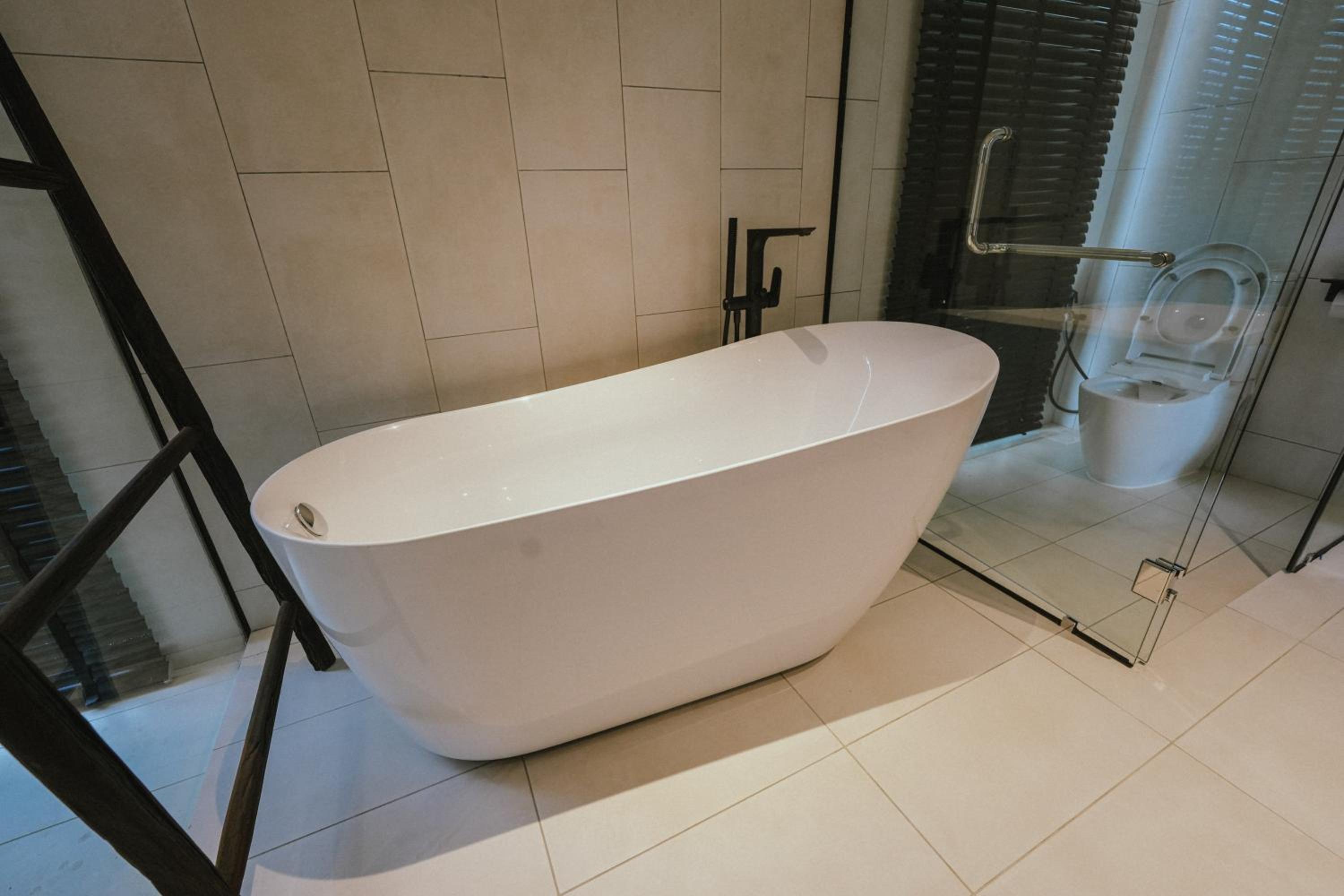 Deluxe Suite - Photo 38