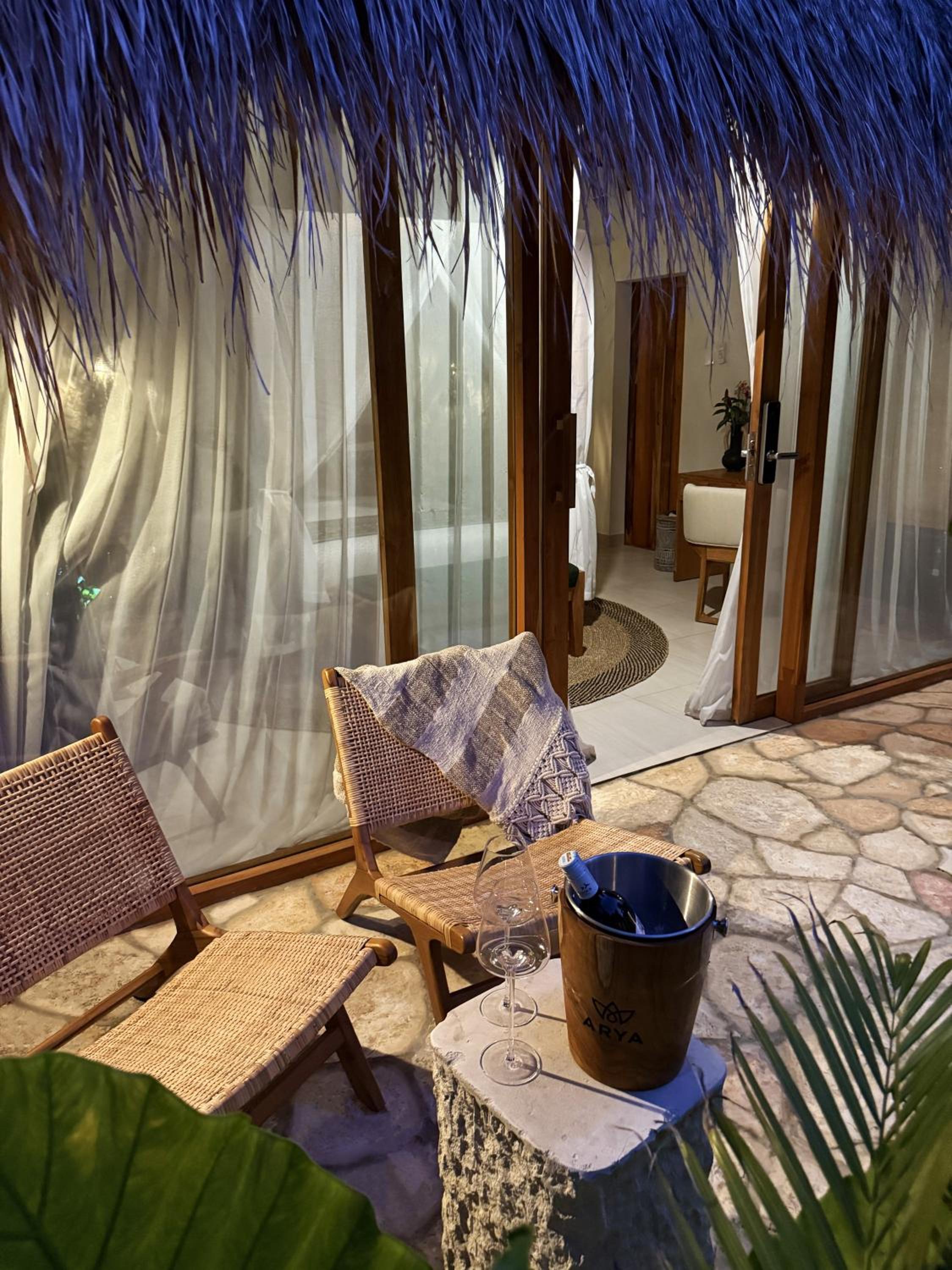 Glamp Villa with Shared Pool photo 2
