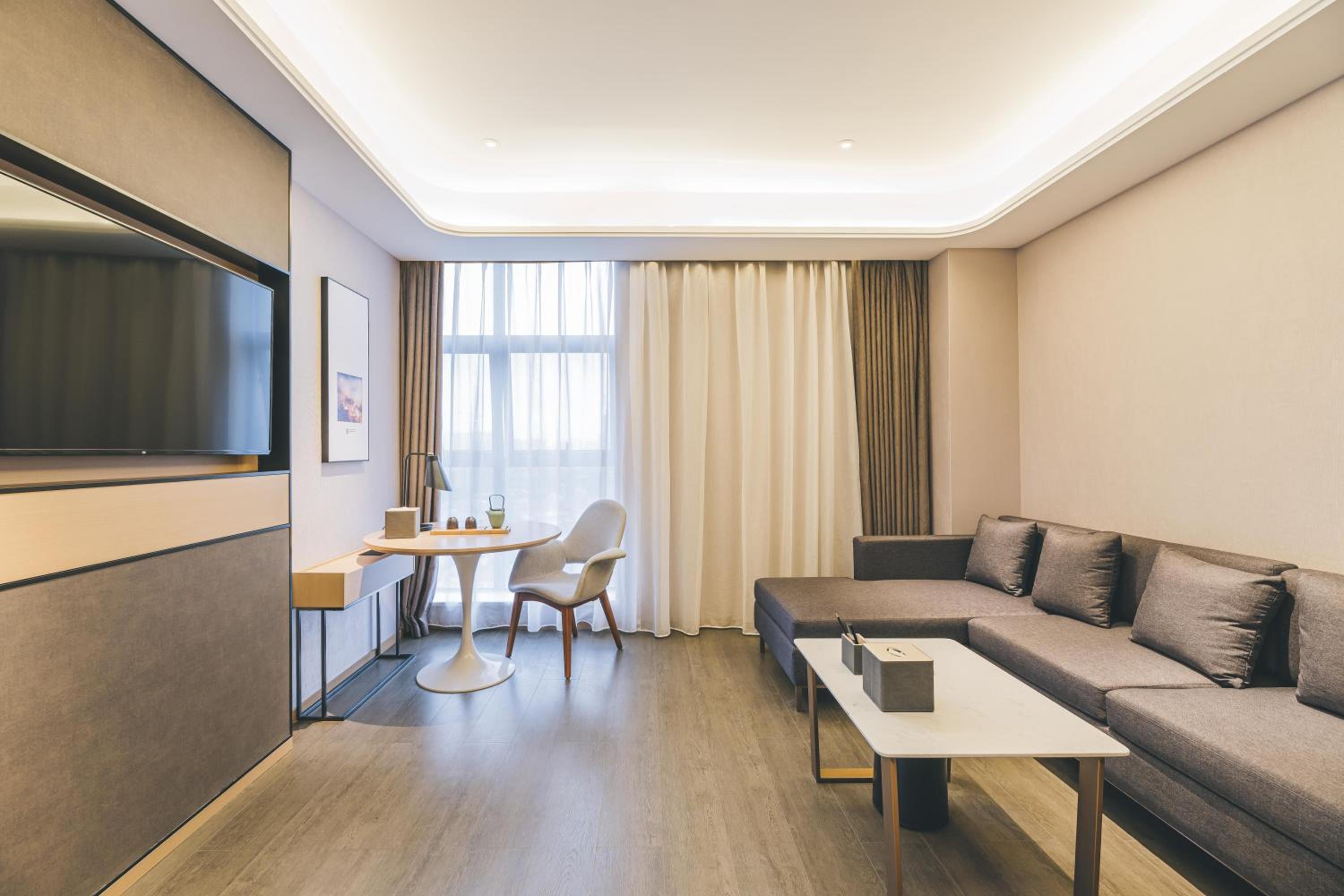 Jimu Family Suite