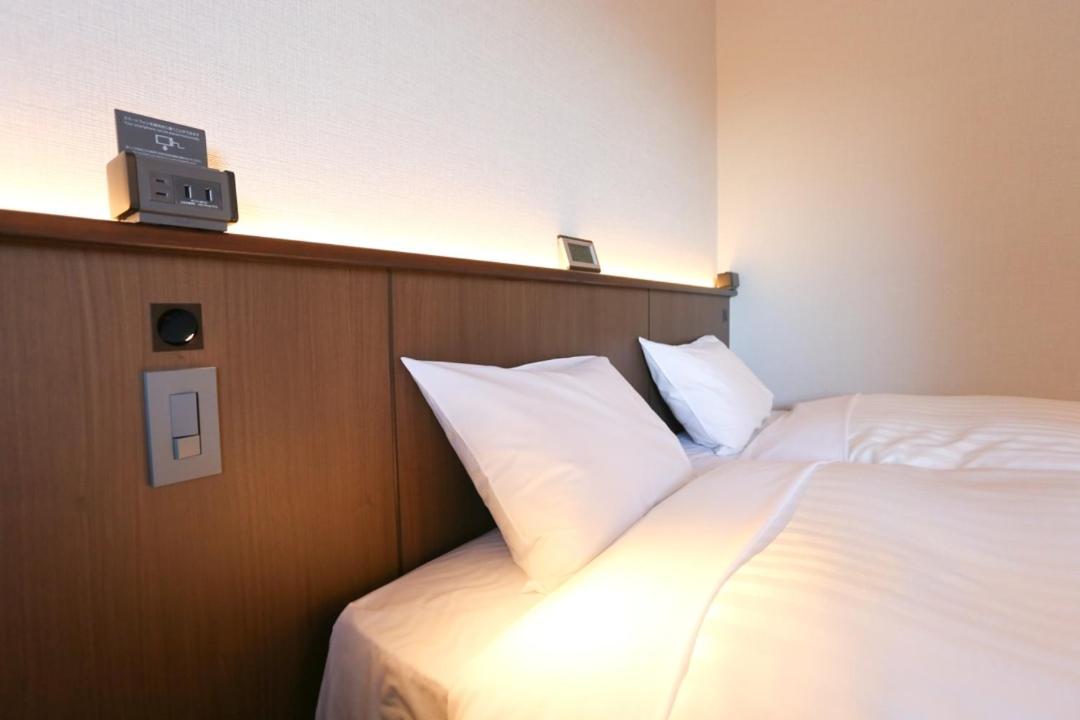 Twin Room with Extra Bed photo 2