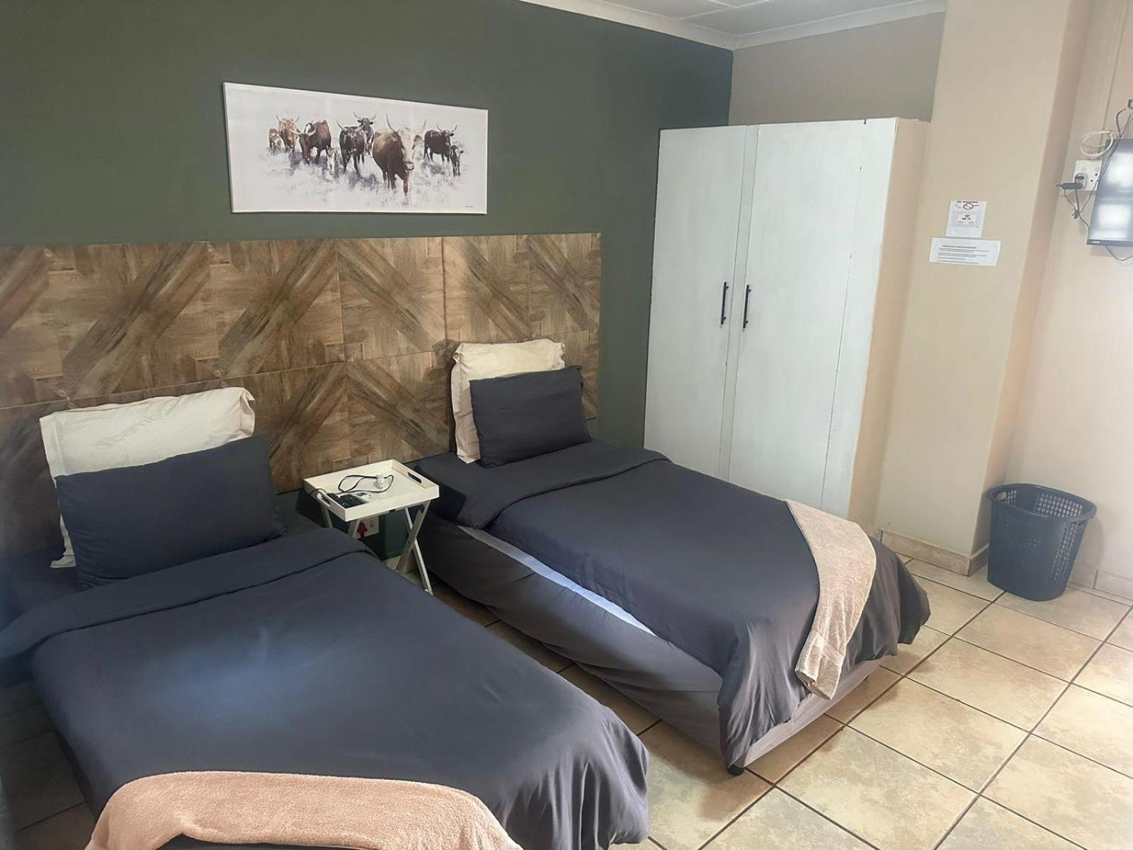 Standard Double Room - Photo 6