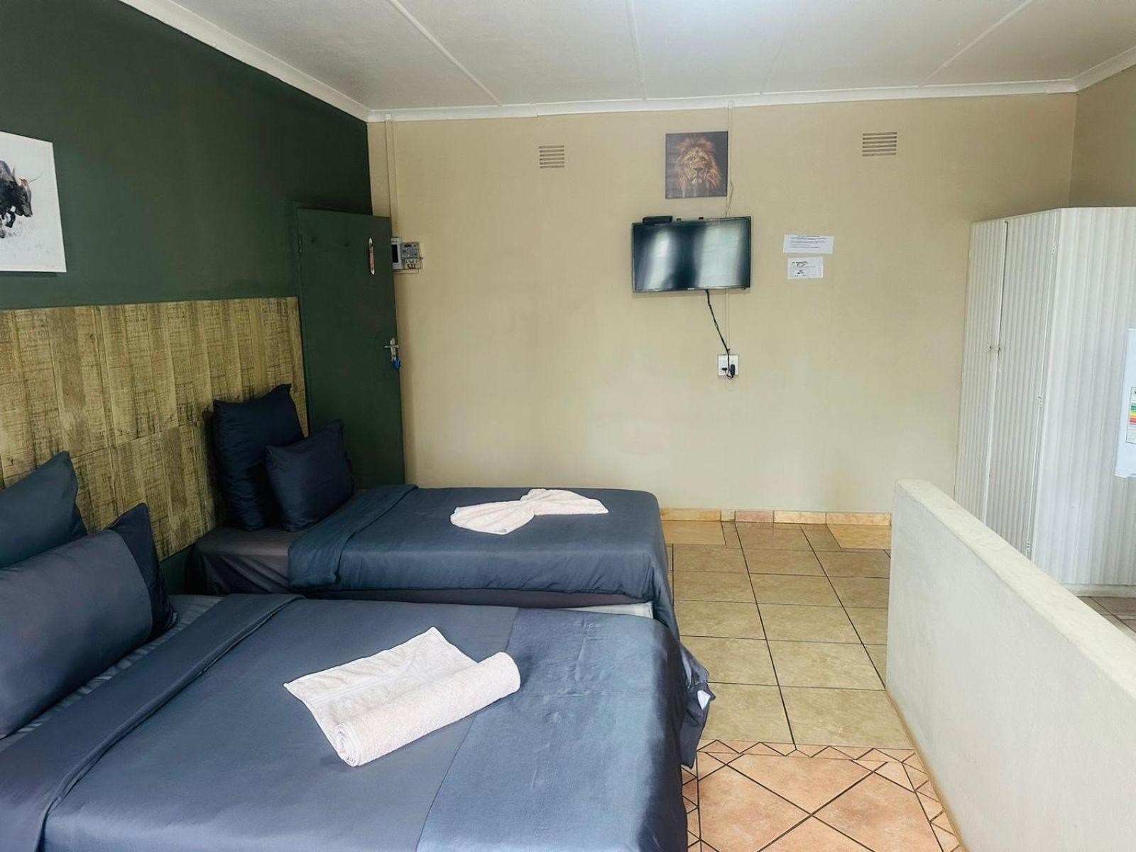 Standard Triple Room - Photo 2