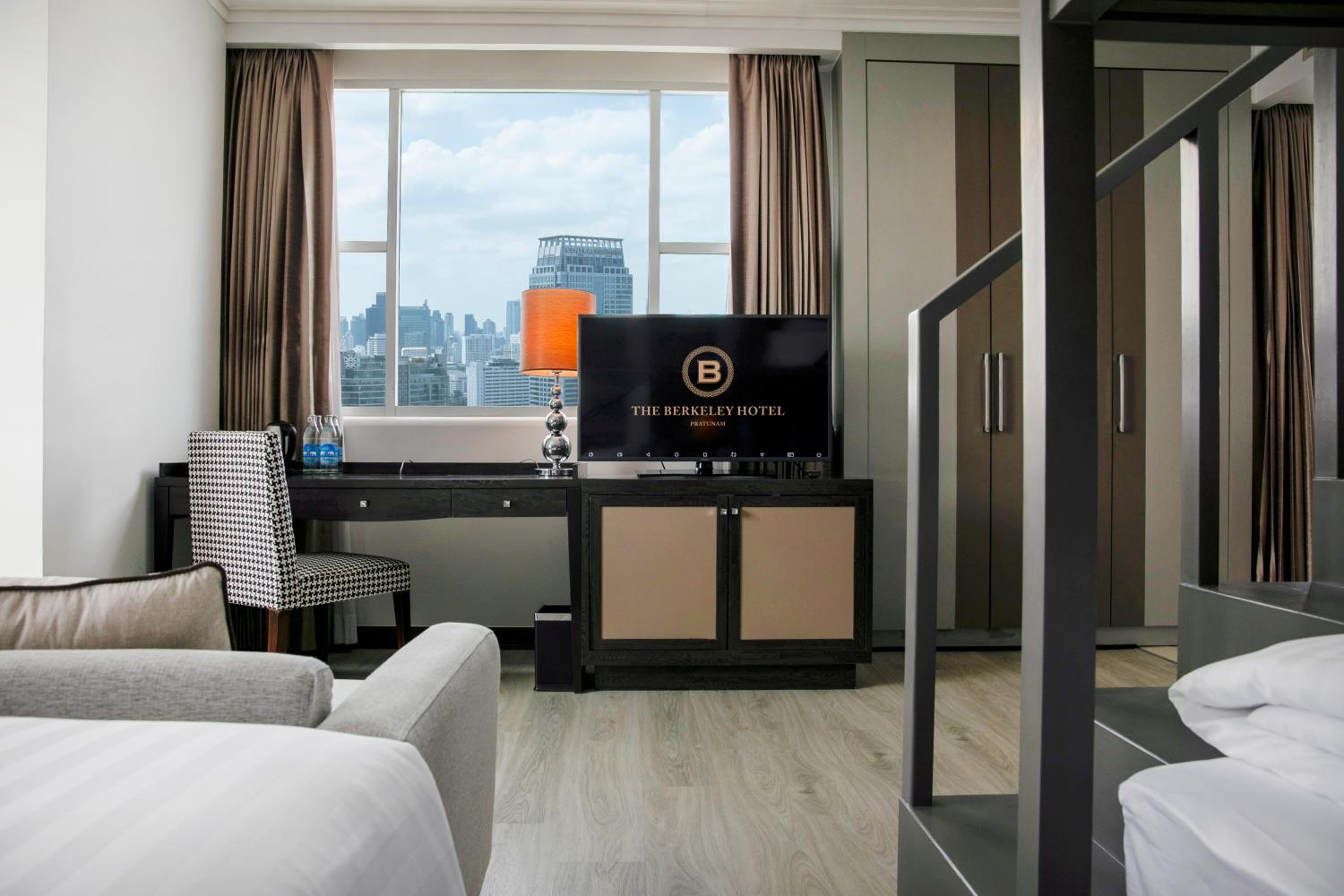 Premier Family Bunk Bed (North Tower) thumbnail 6