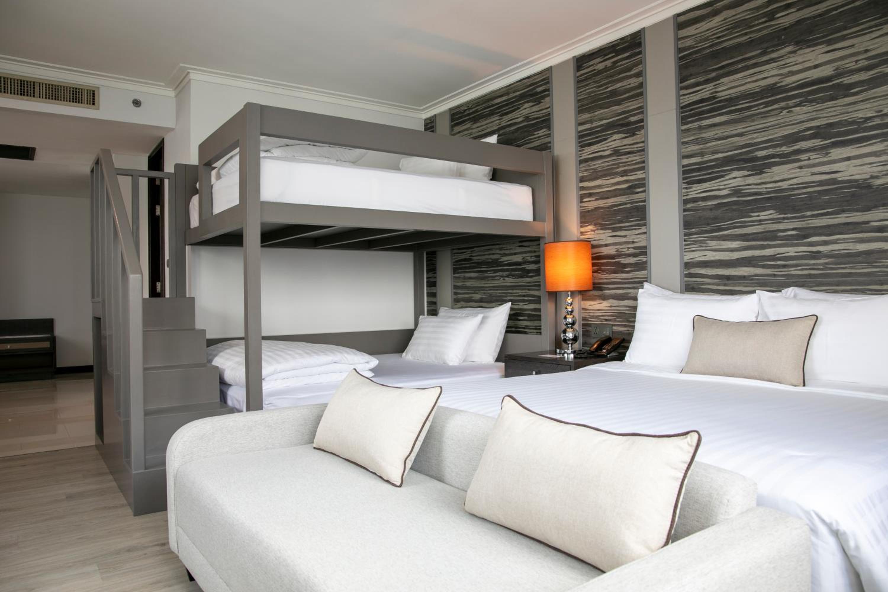 Premier Family Bunk Bed (North Tower)