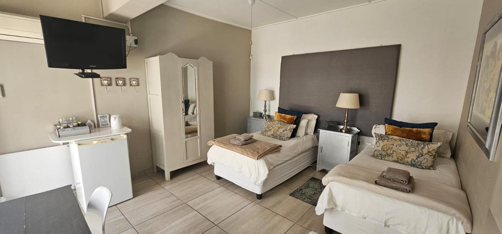 Deluxe Double or Twin Room