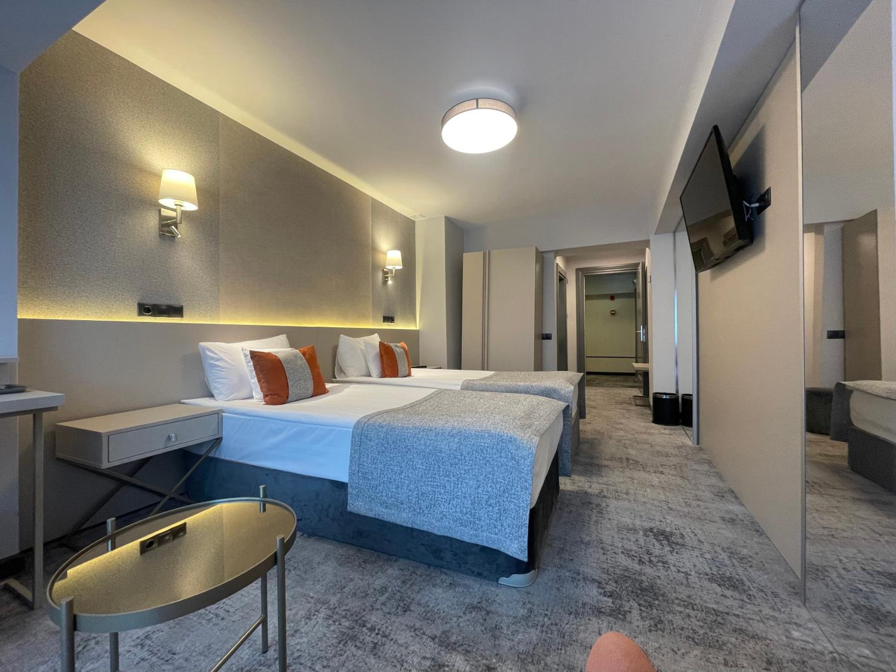 Economy Double or Twin Room photo 1
