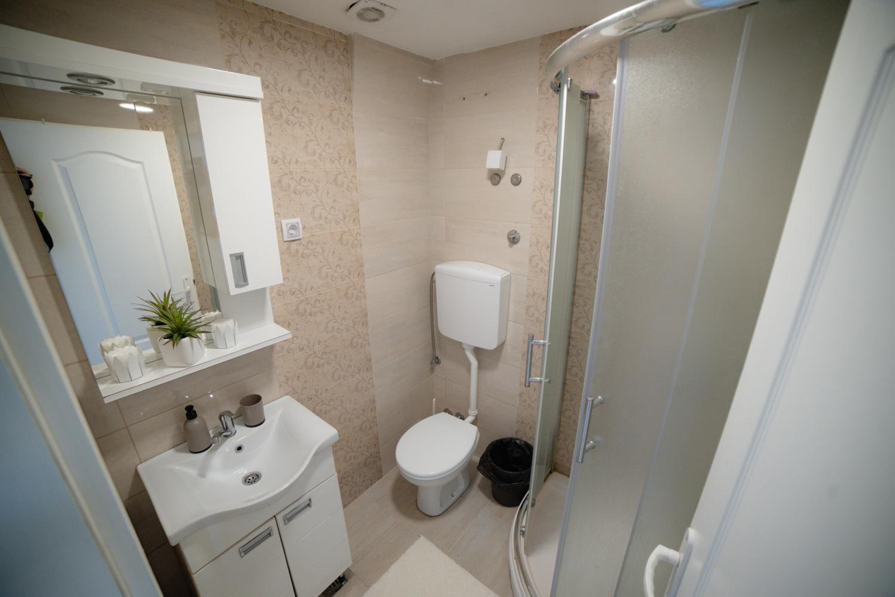 Single Room photo 3