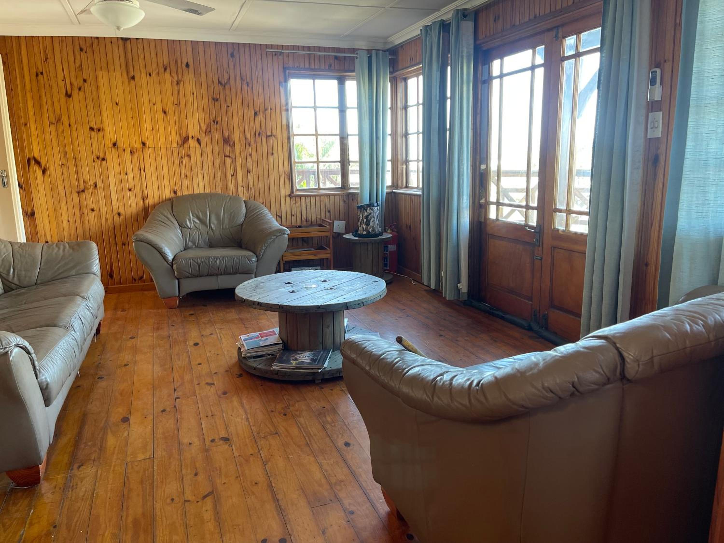 Family Room photo 2
