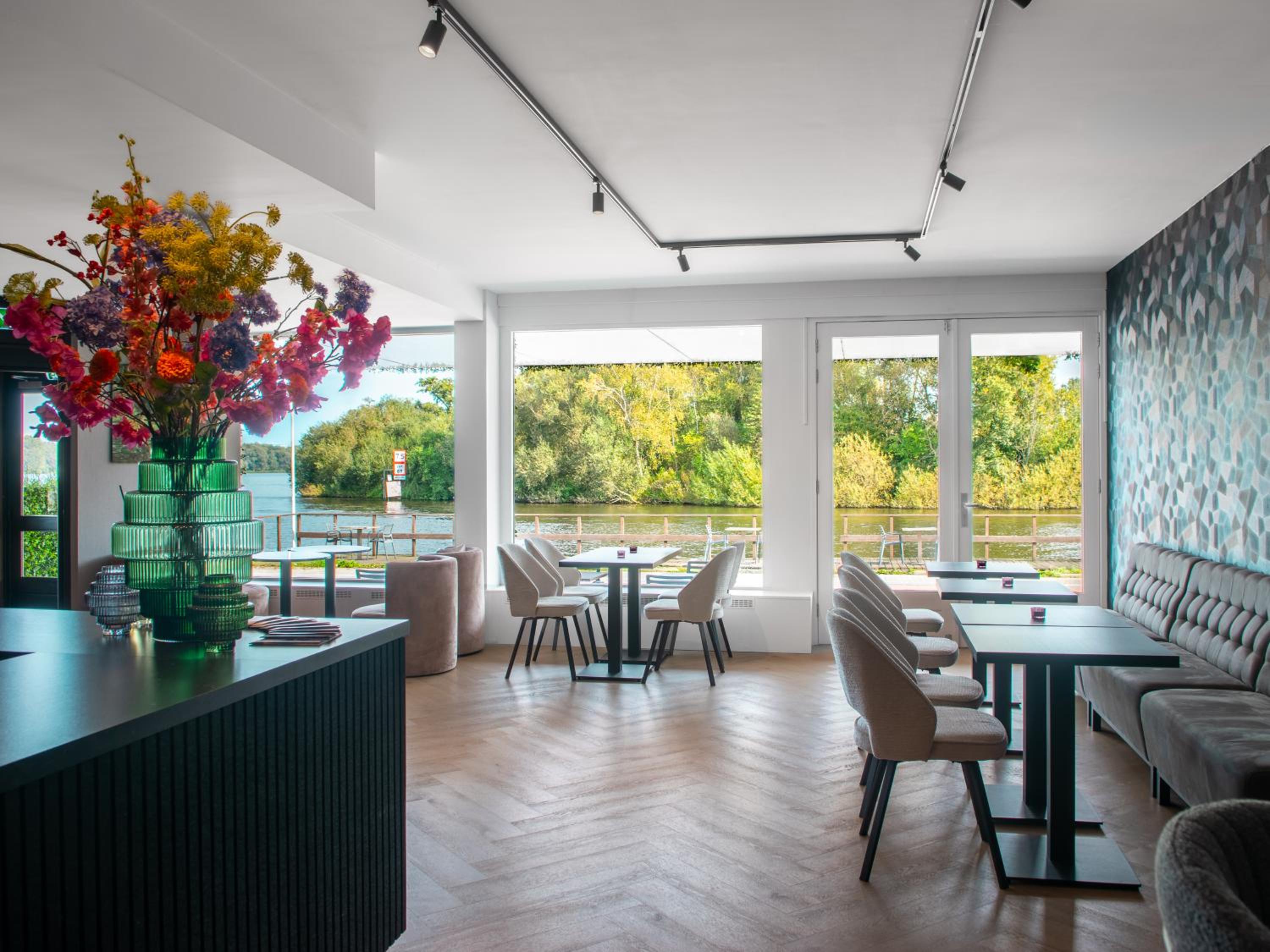 Double Room with Lake View