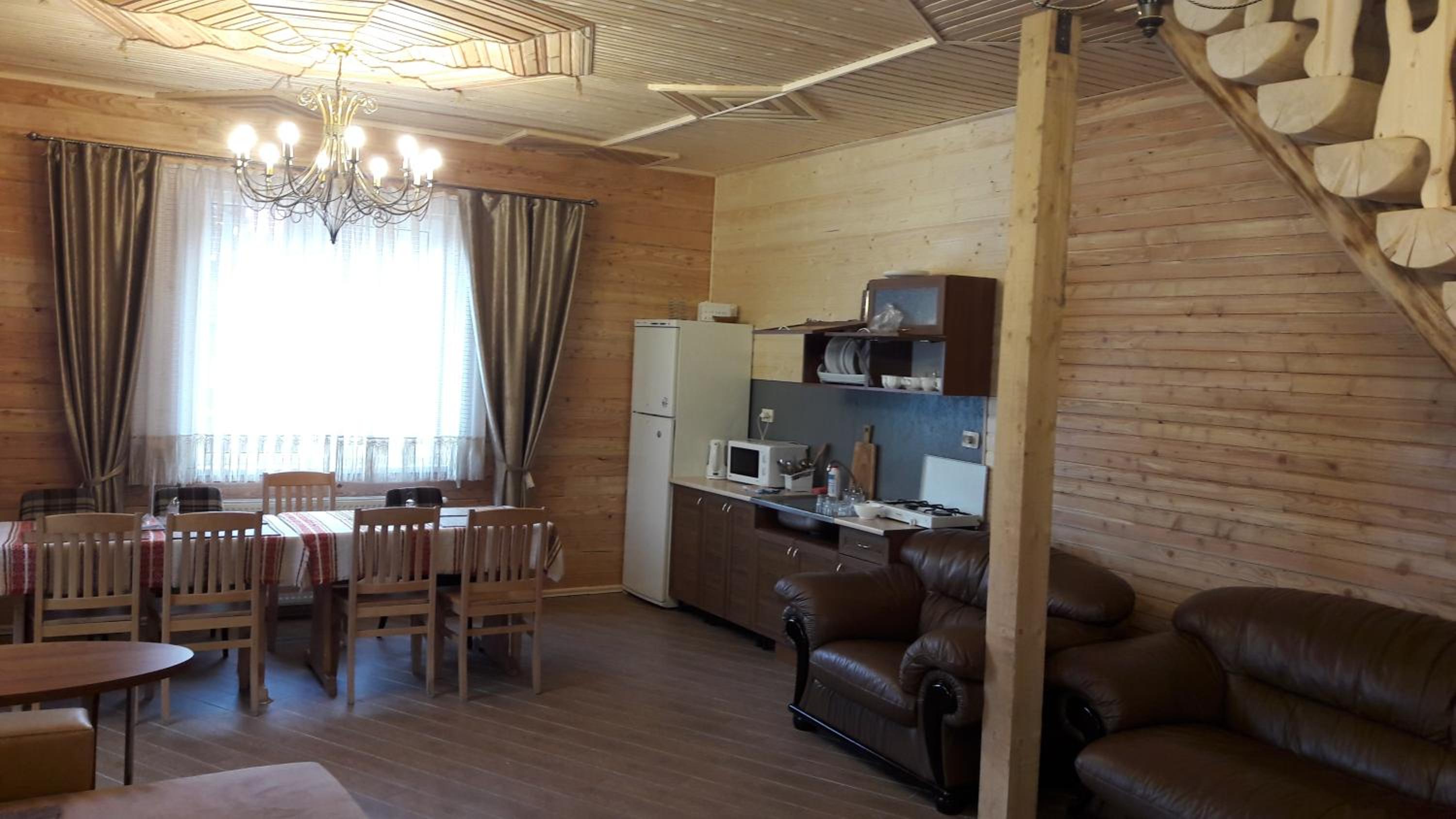 Three-Bedroom House photo 3