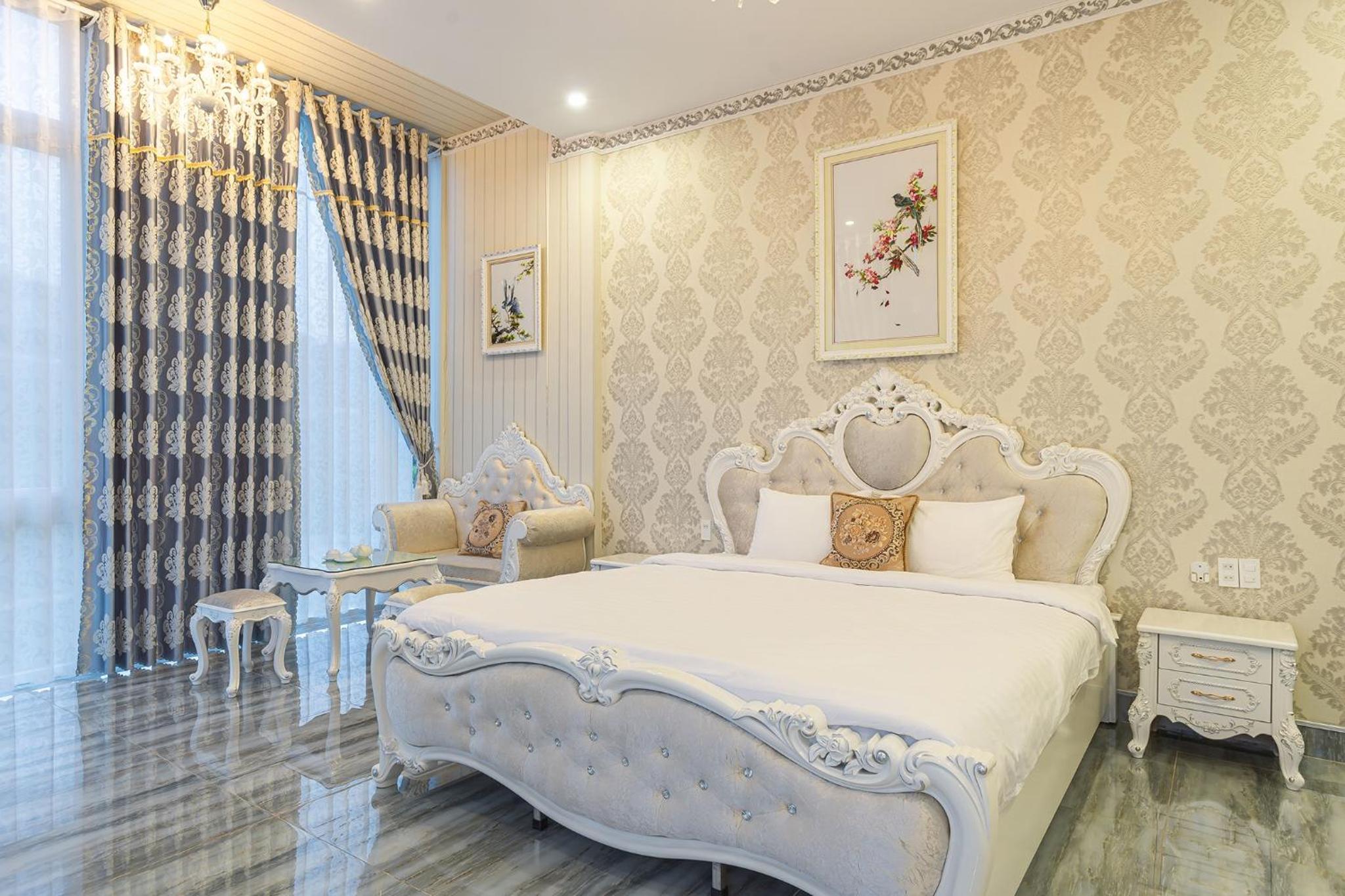King Room with Mountain View photo 1