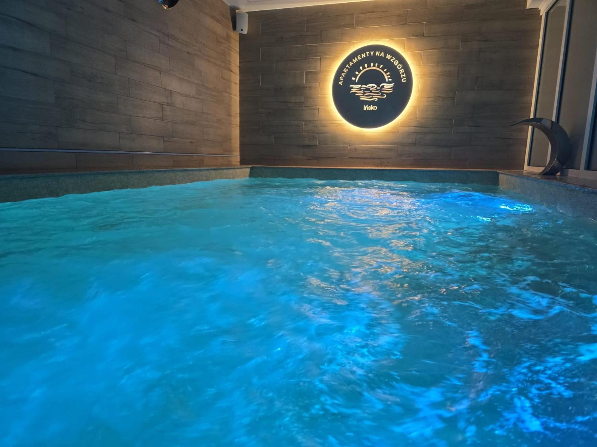 Suite with Spa Access photo 1