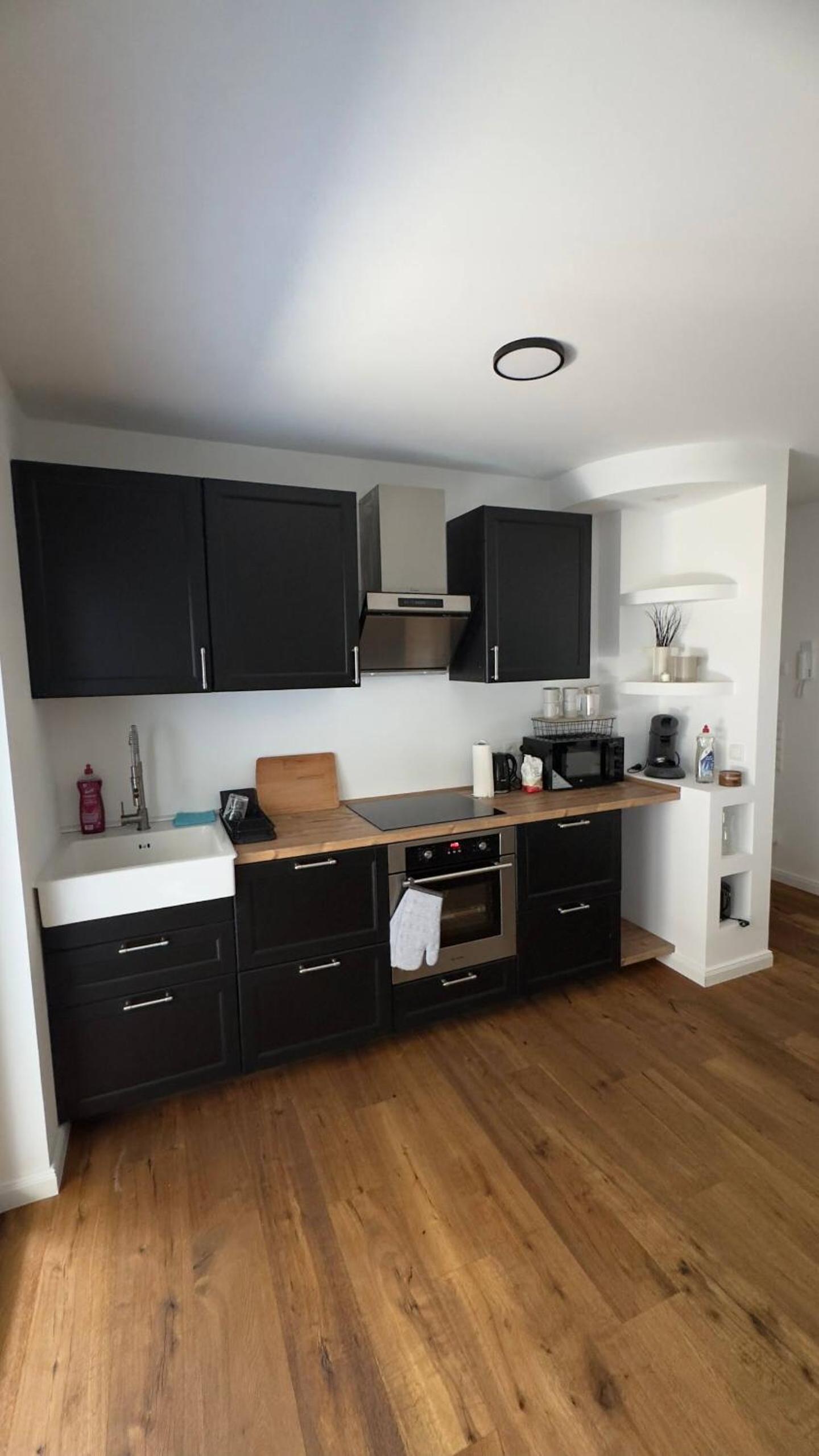One-Bedroom Apartment with Terrace photo 1