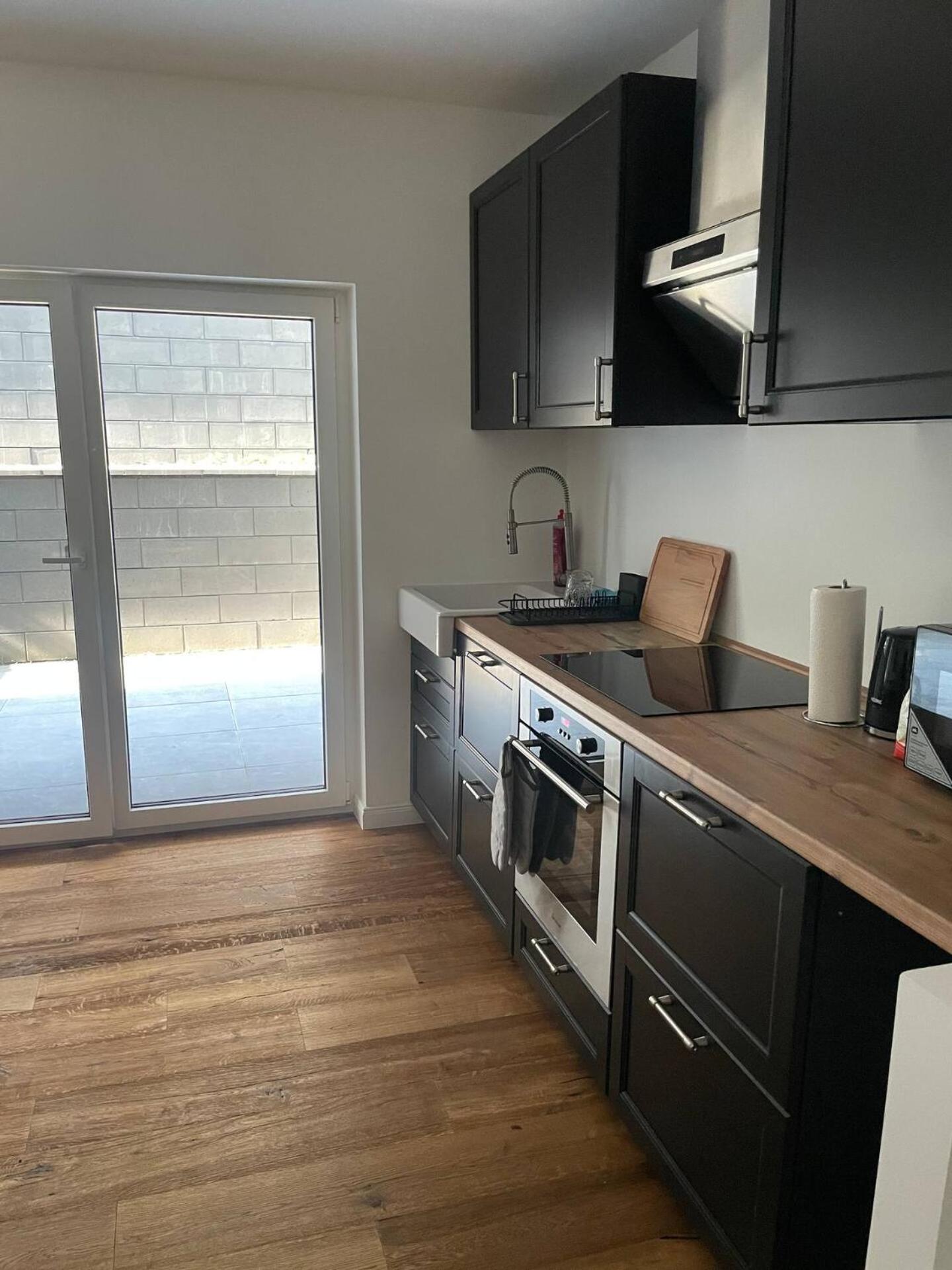 One-Bedroom Apartment with Terrace photo 2