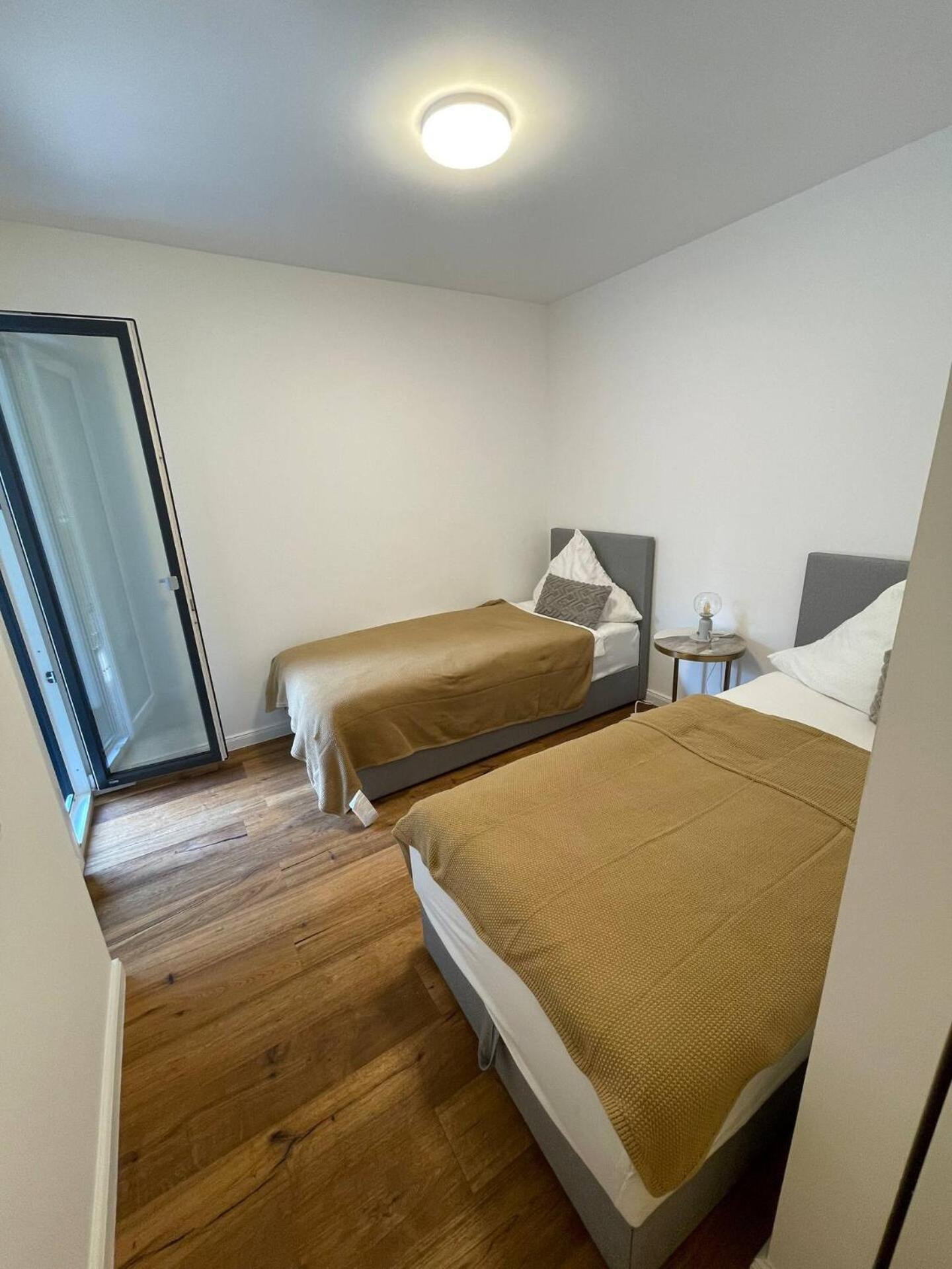 One-Bedroom Apartment with Terrace photo 2