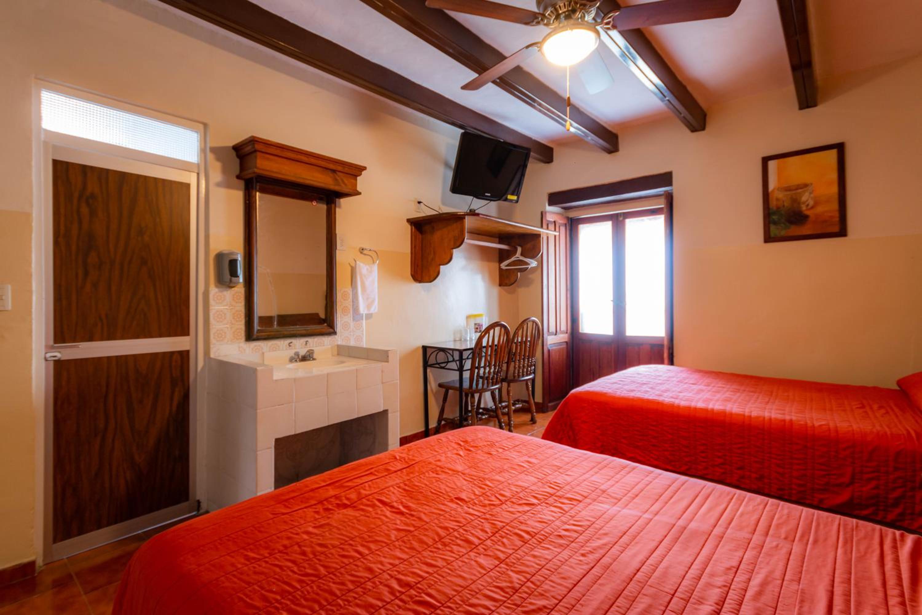 Twin Room with Balcony photo 3