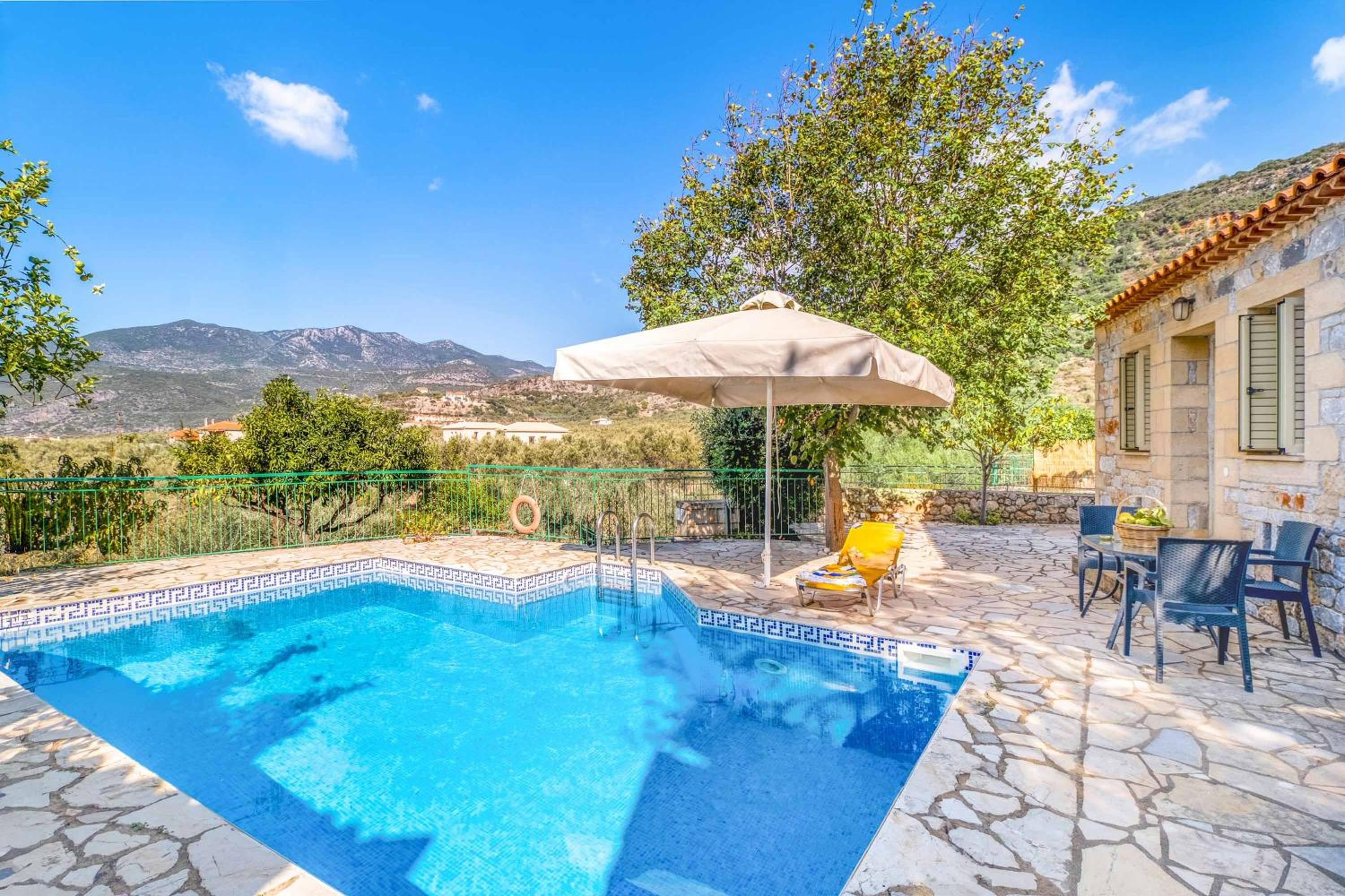 Villa photo 2