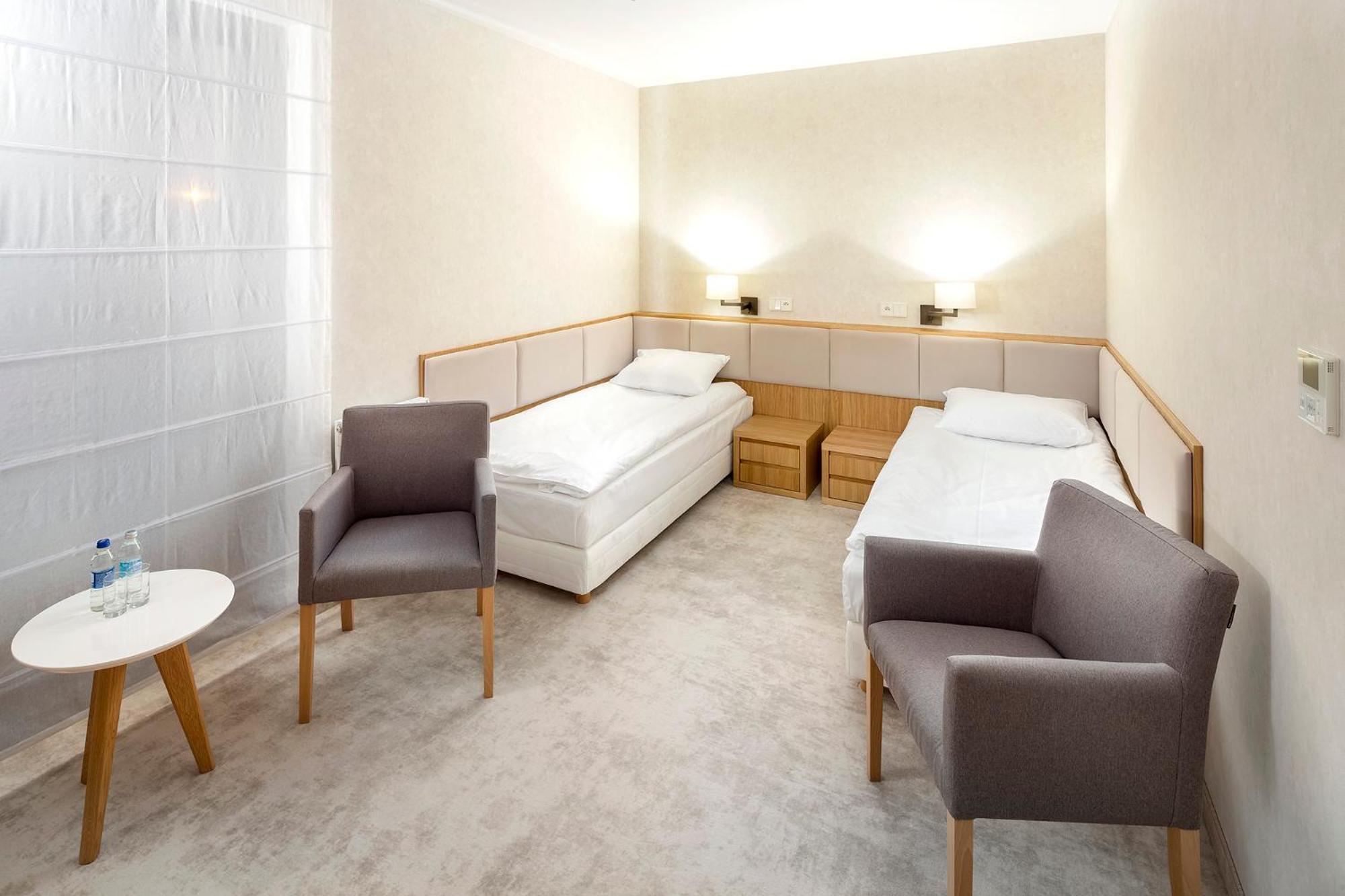 Double or Twin Room - Photo 1