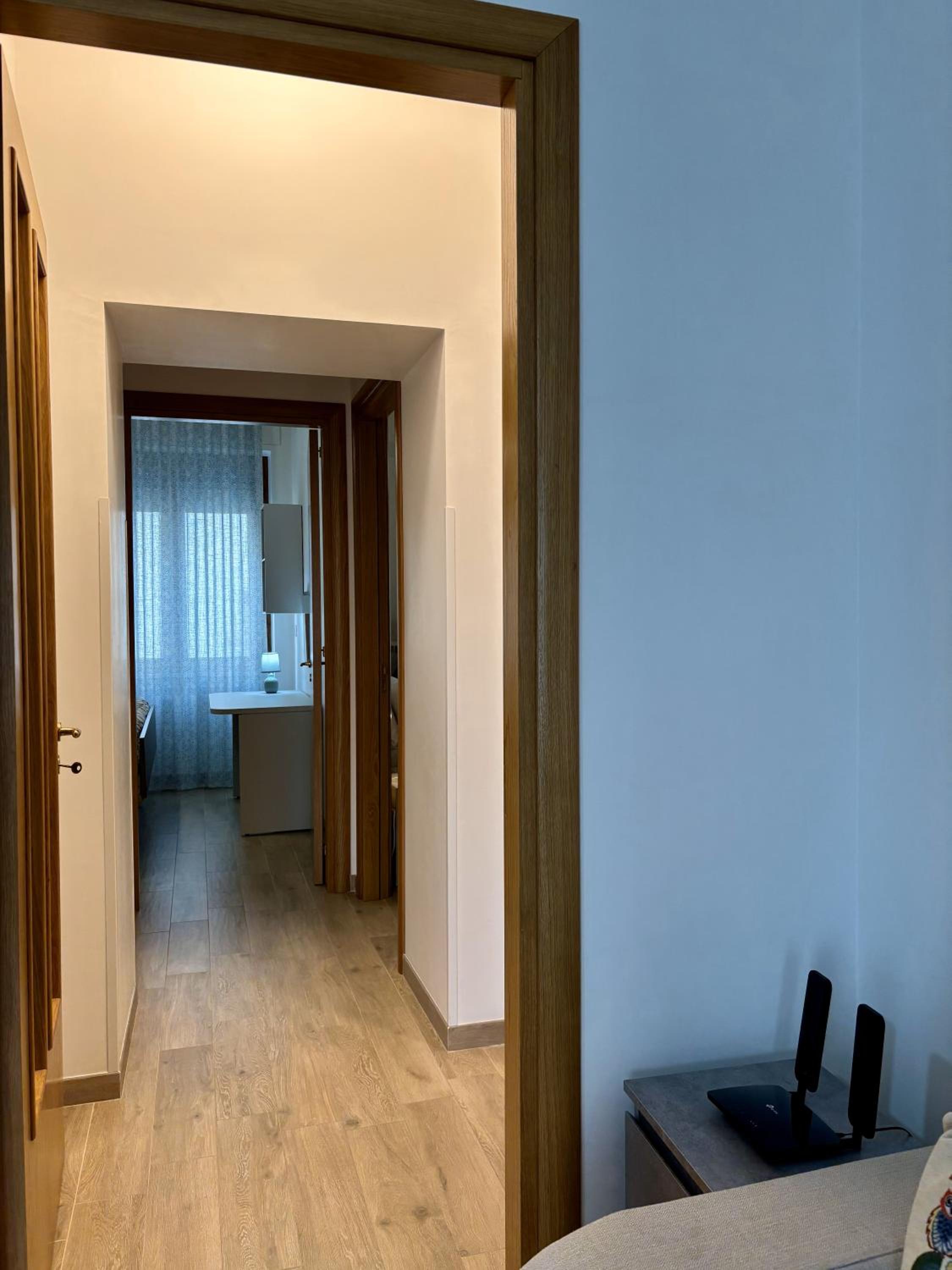 One-Bedroom Apartment photo 2