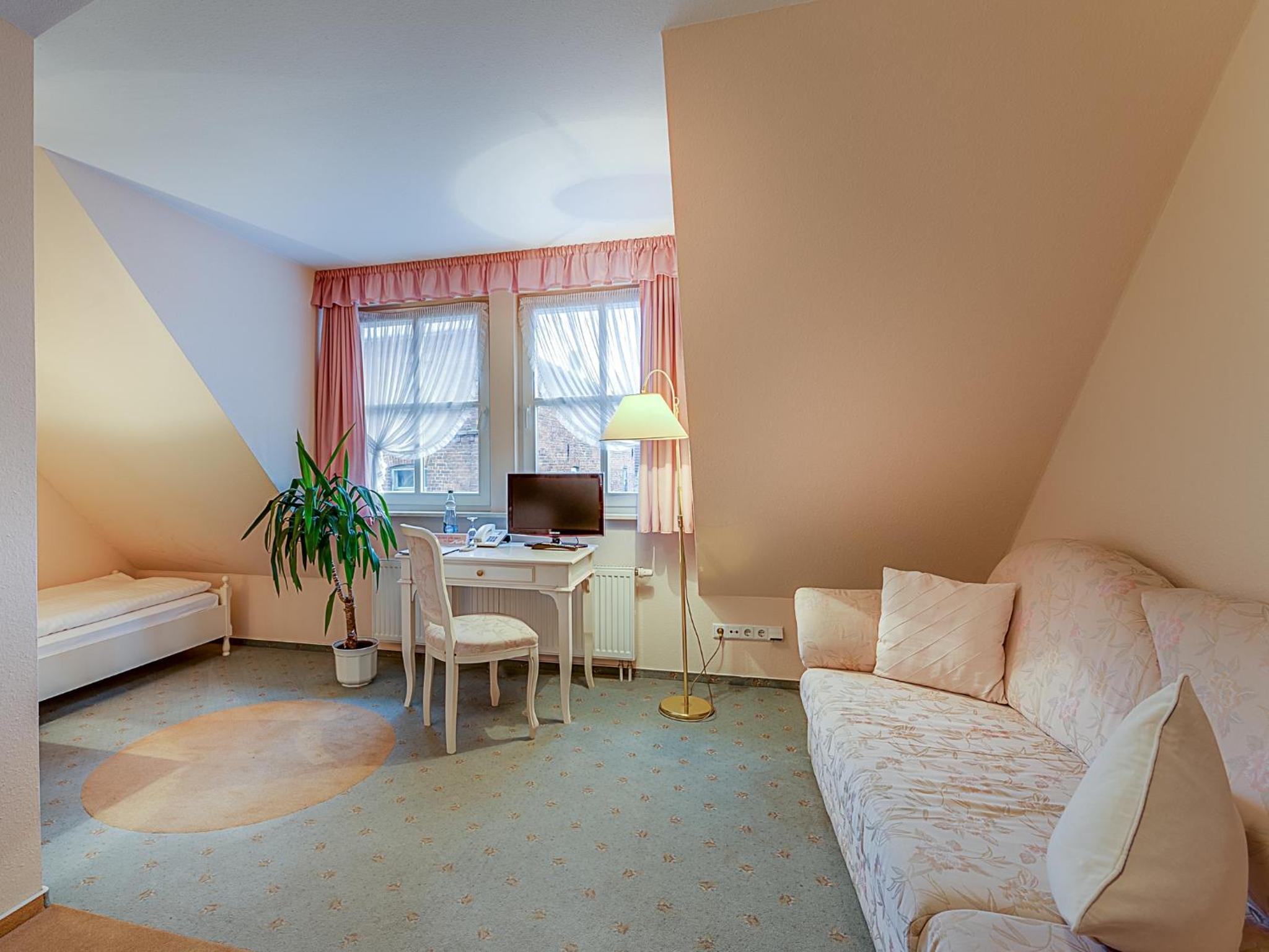 Single Room photo 3