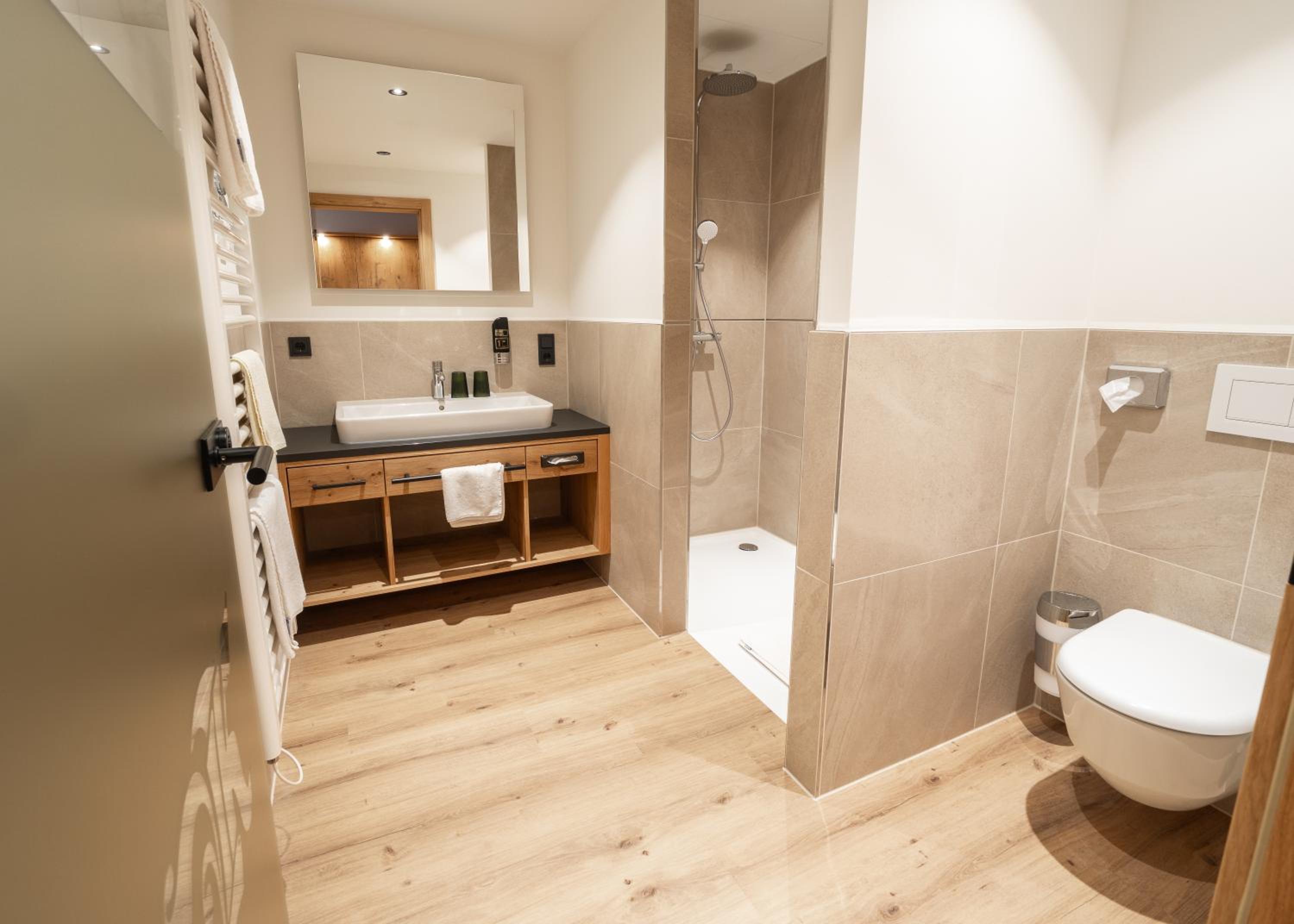 Junior Suite with Balcony photo 2