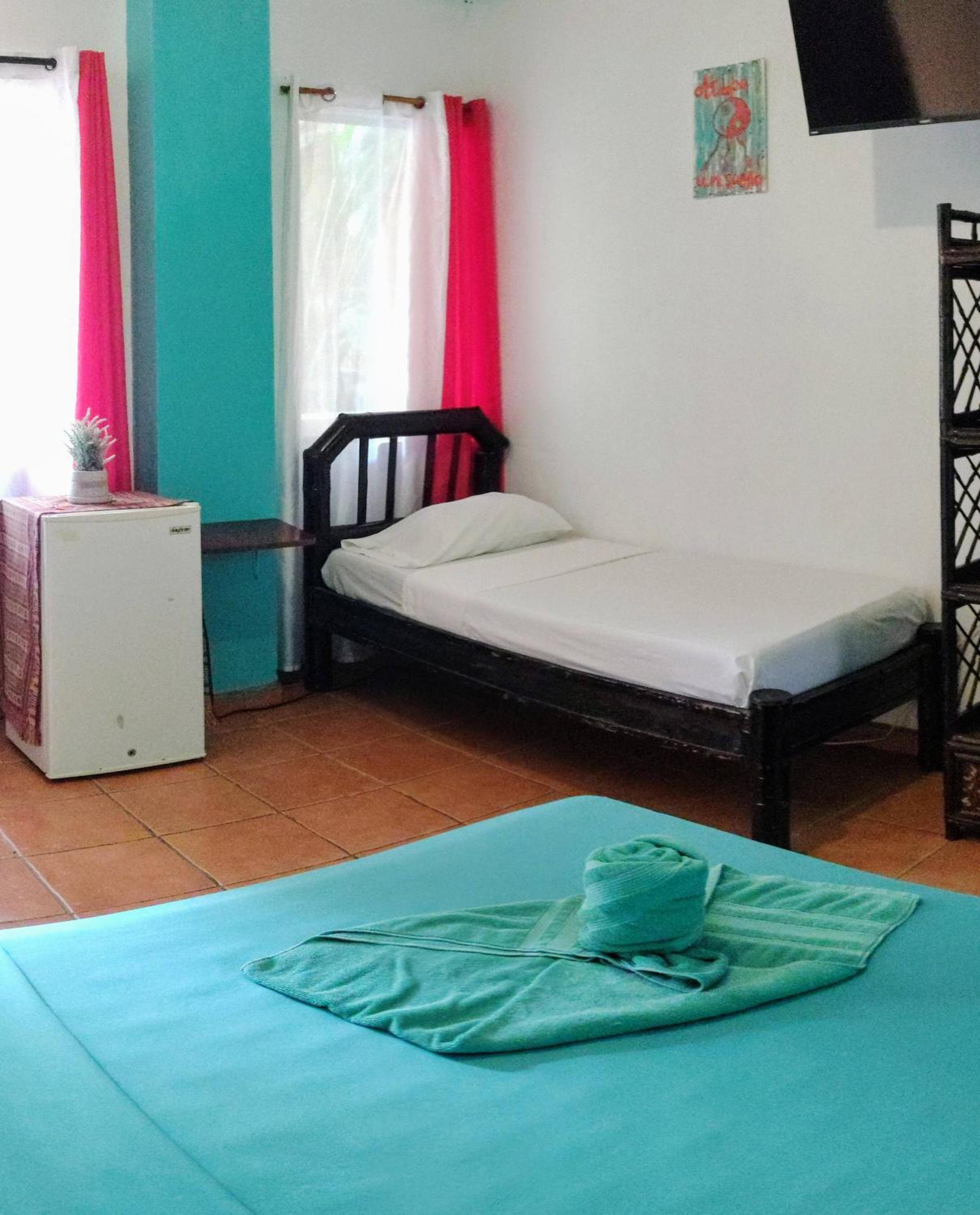 Superior Double or Twin Room with Pool View photo 2