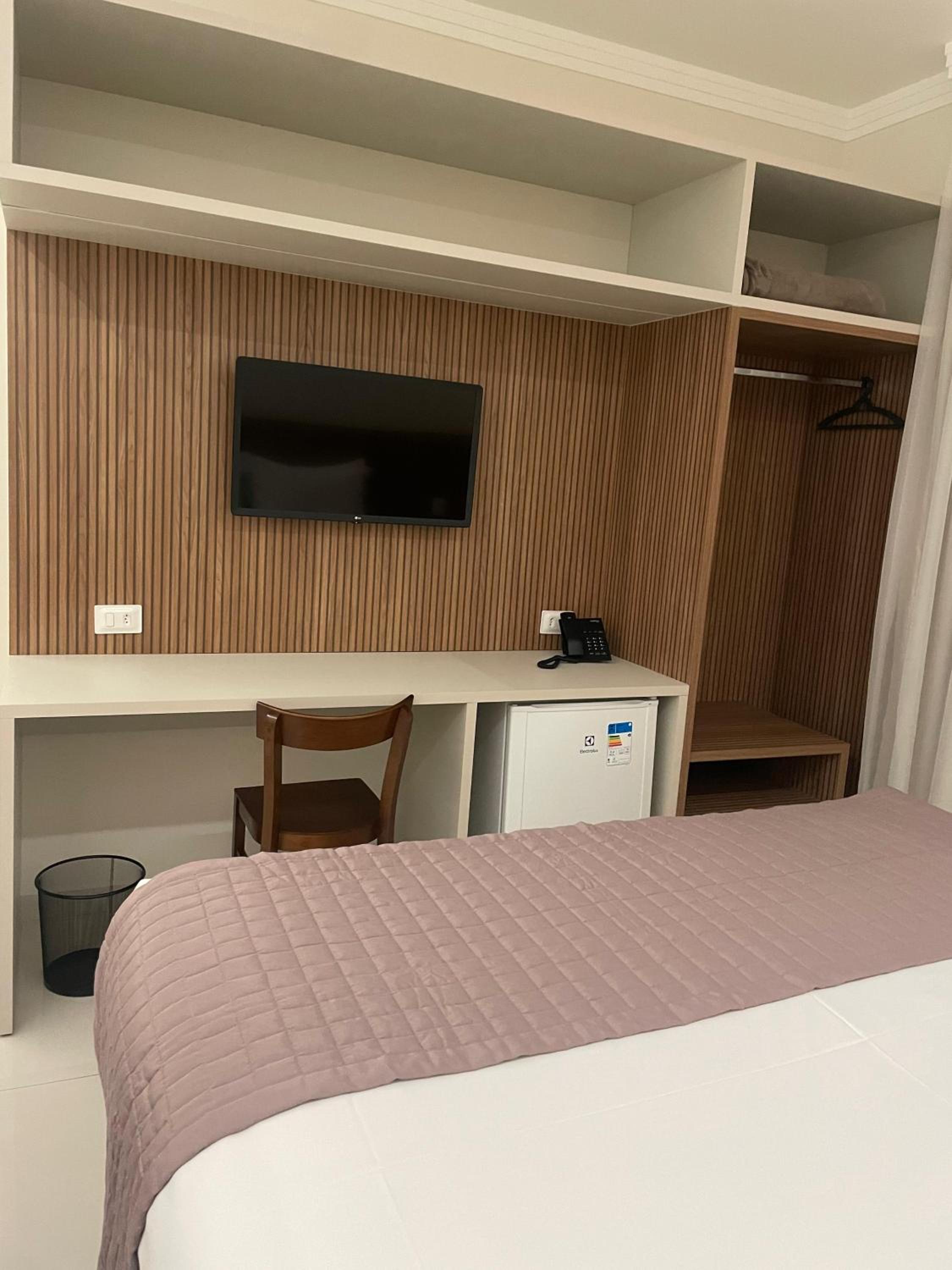 Large Single Room photo 2