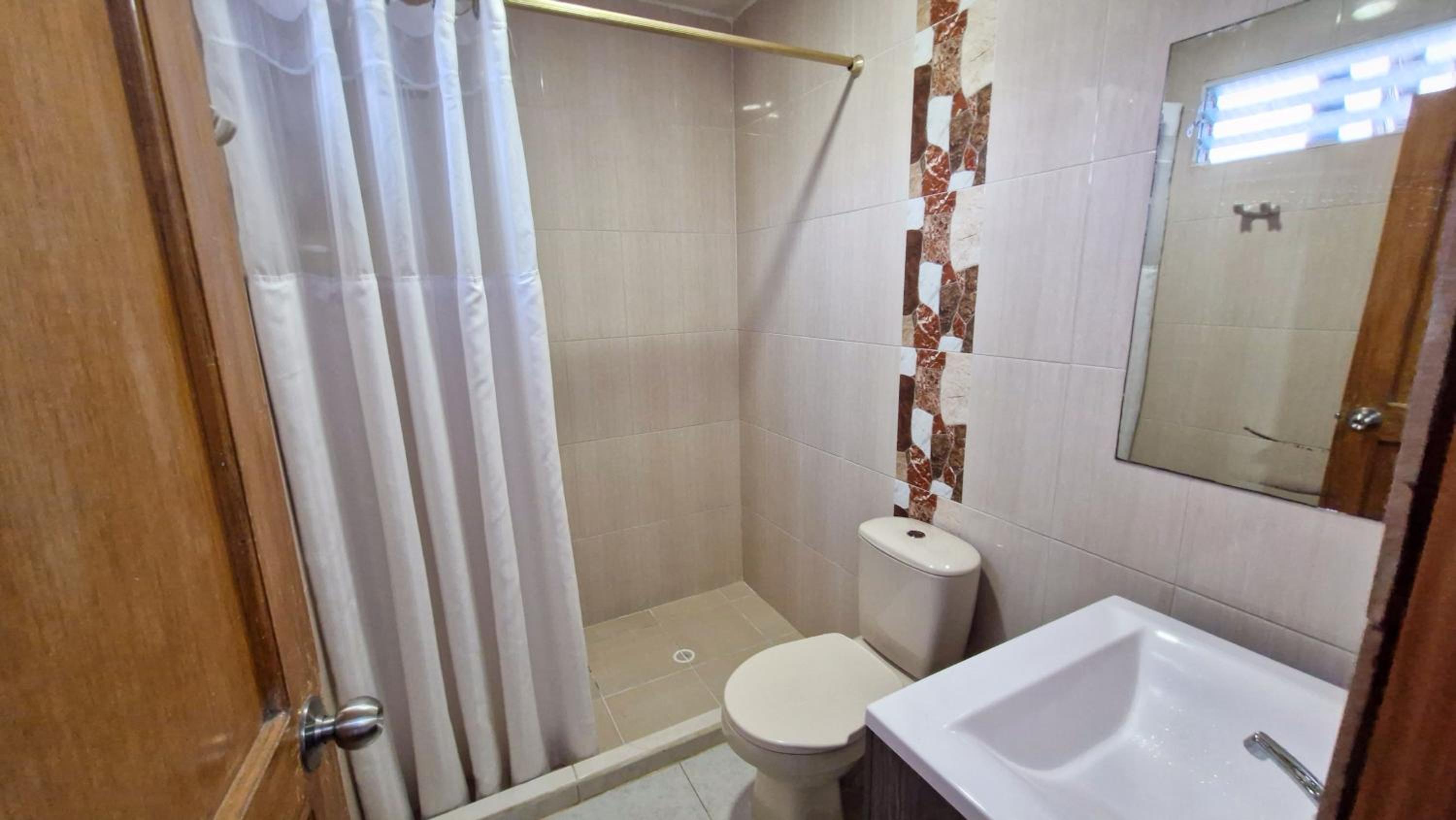 Basic Triple Room photo 1