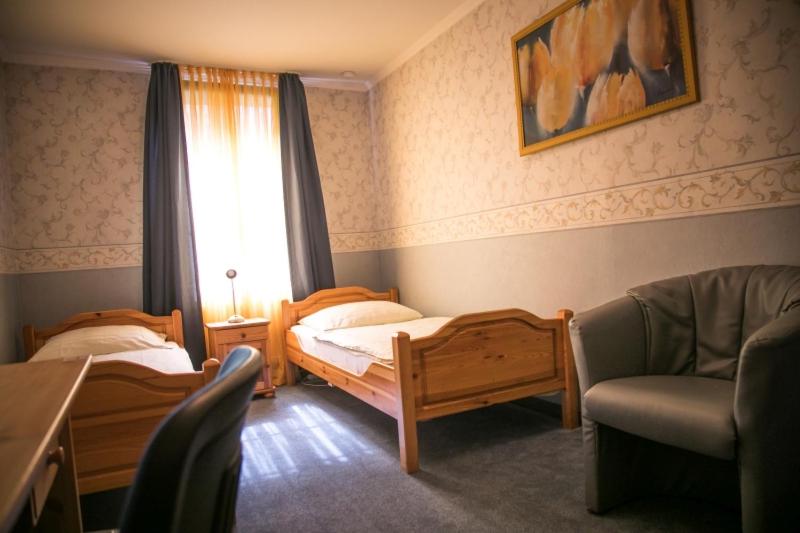 Standard Twin Room photo 2
