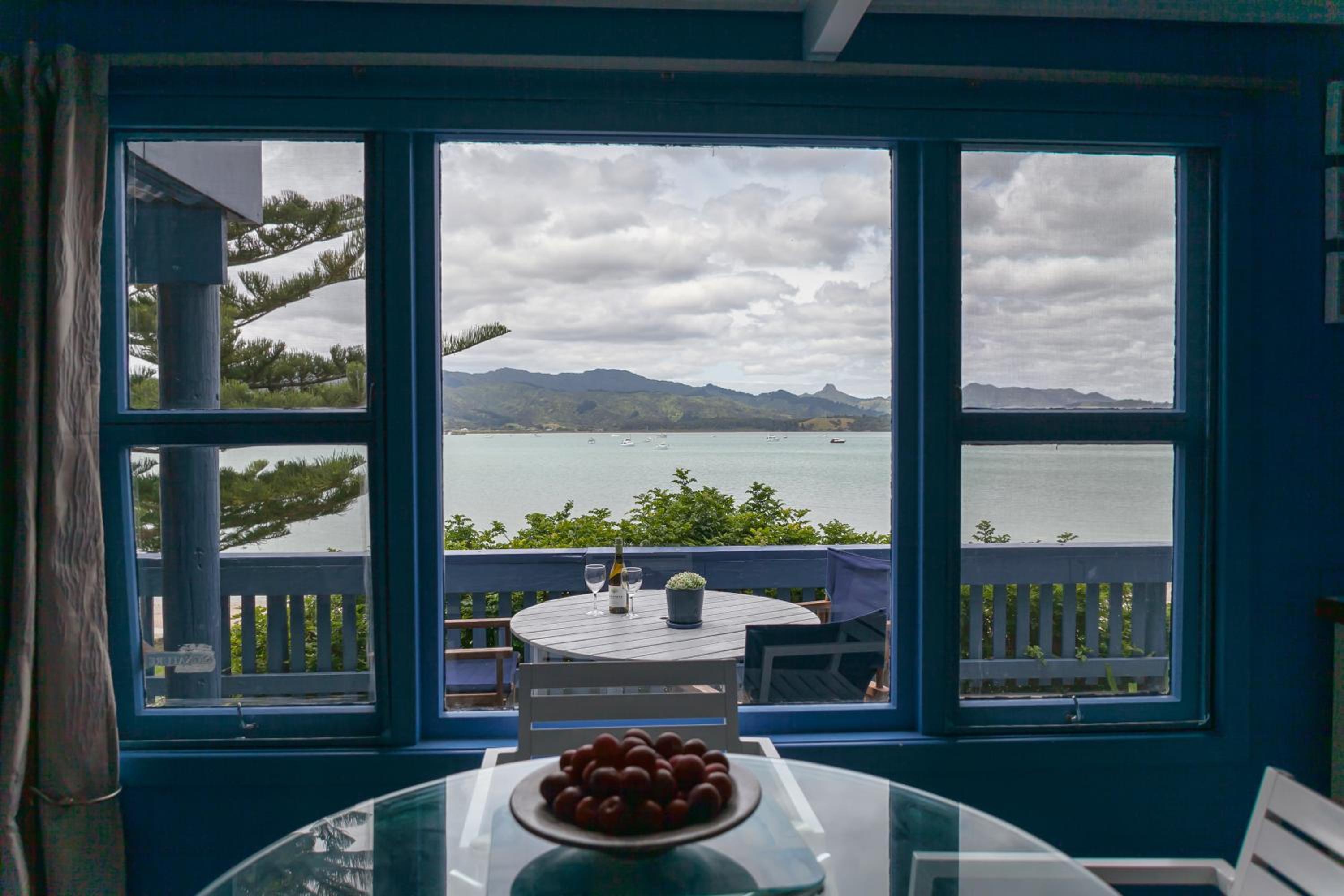 Apartment with Sea View - Wyuna Bay Downstairs photo 1