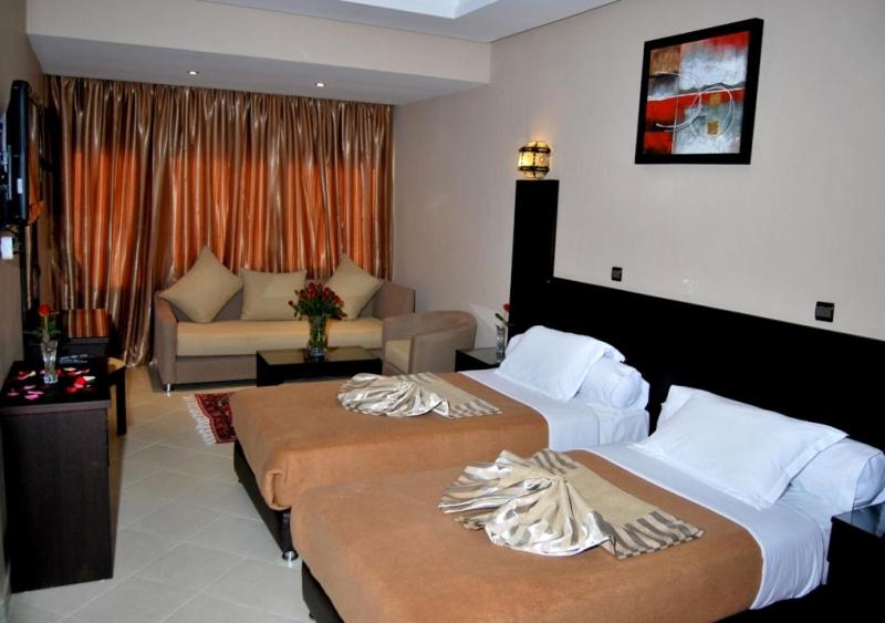 Studio with Balcony (4 Adults and 1 Child)  photo 1