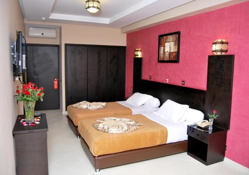 Studio with Balcony (2 Adults) photo 1