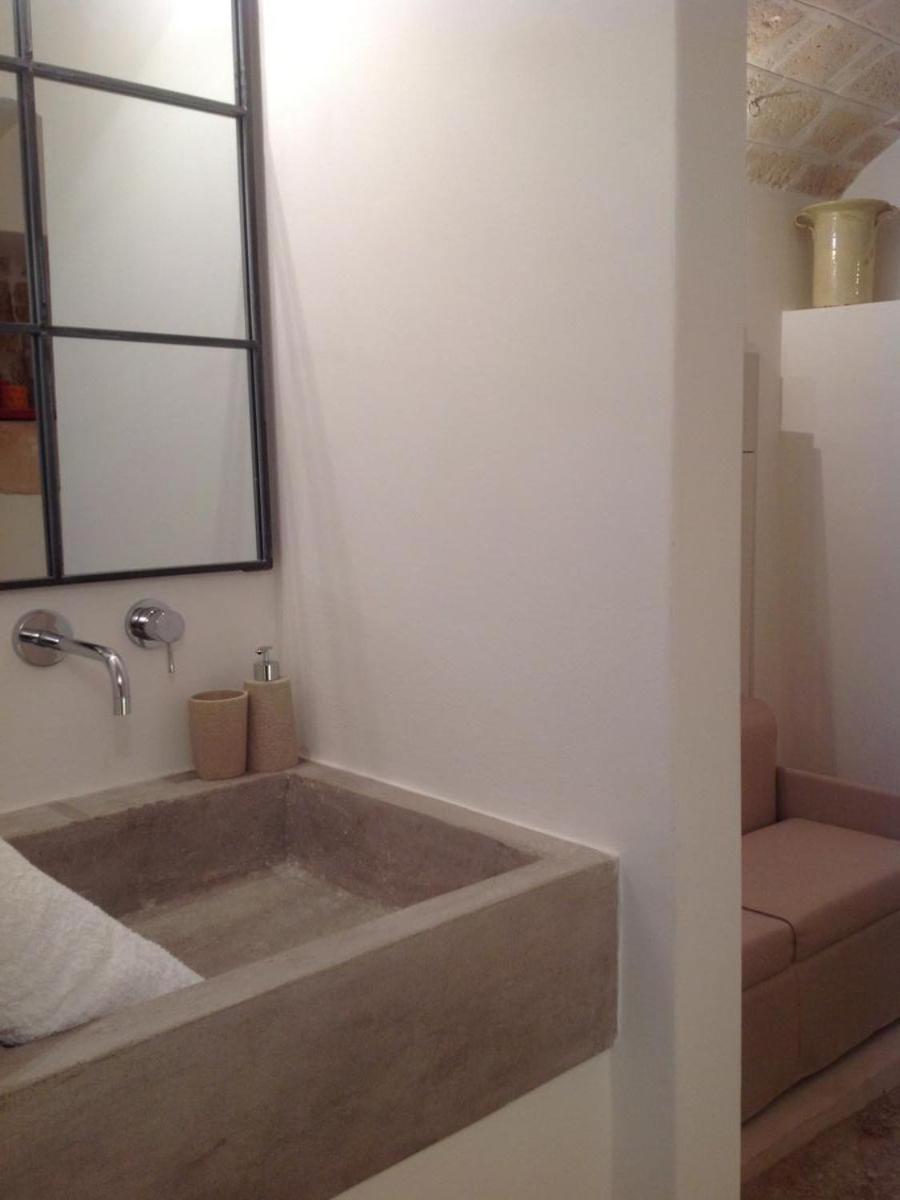 One-Bedroom House - Photo 22