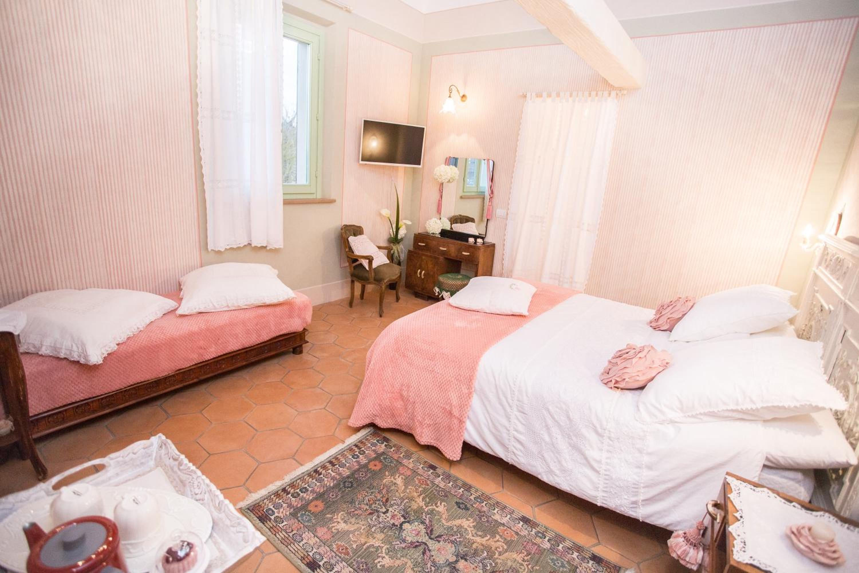 Superior Double Room - Photo 1