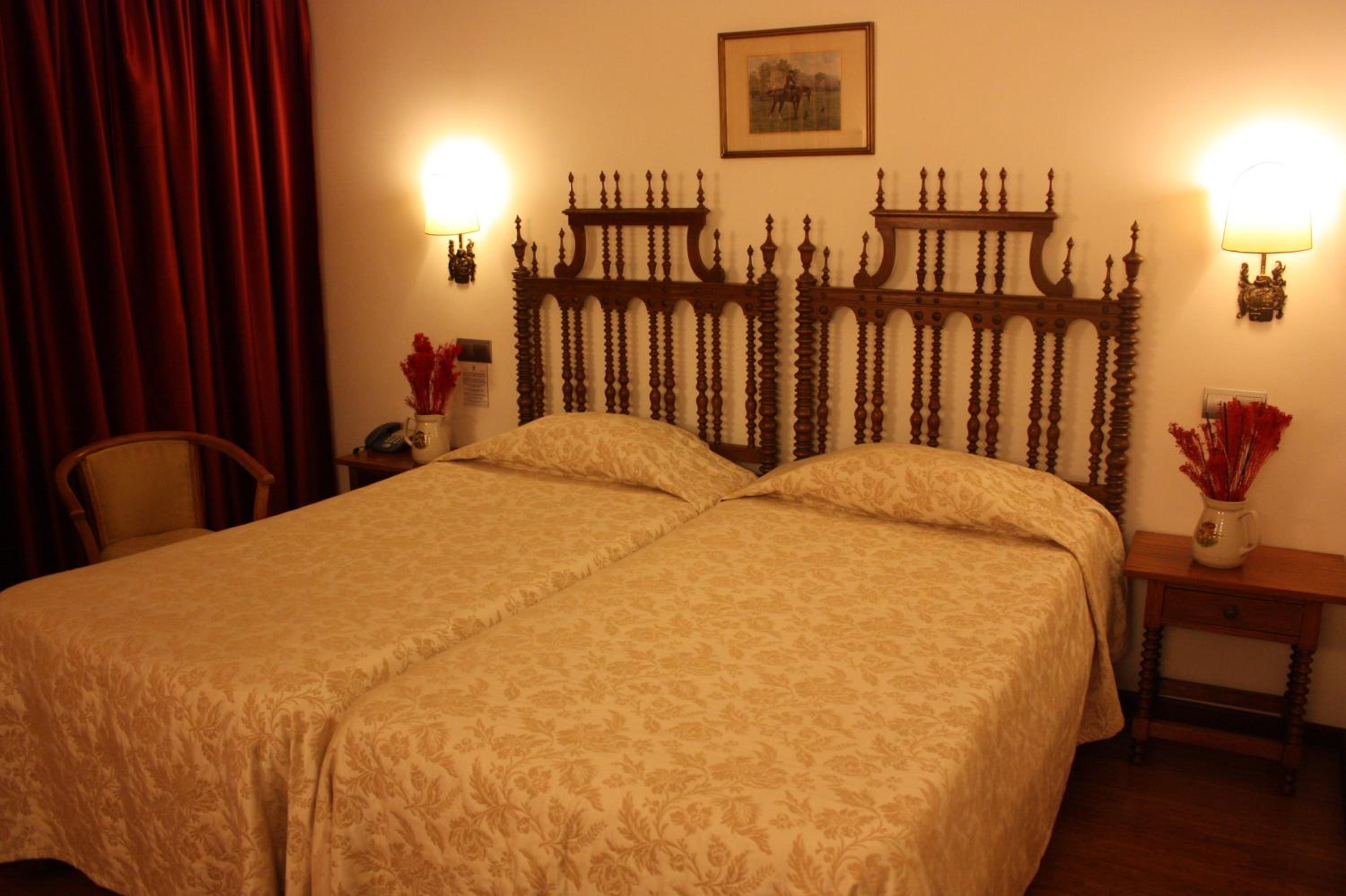 Economy Double or Twin Room - Photo 2