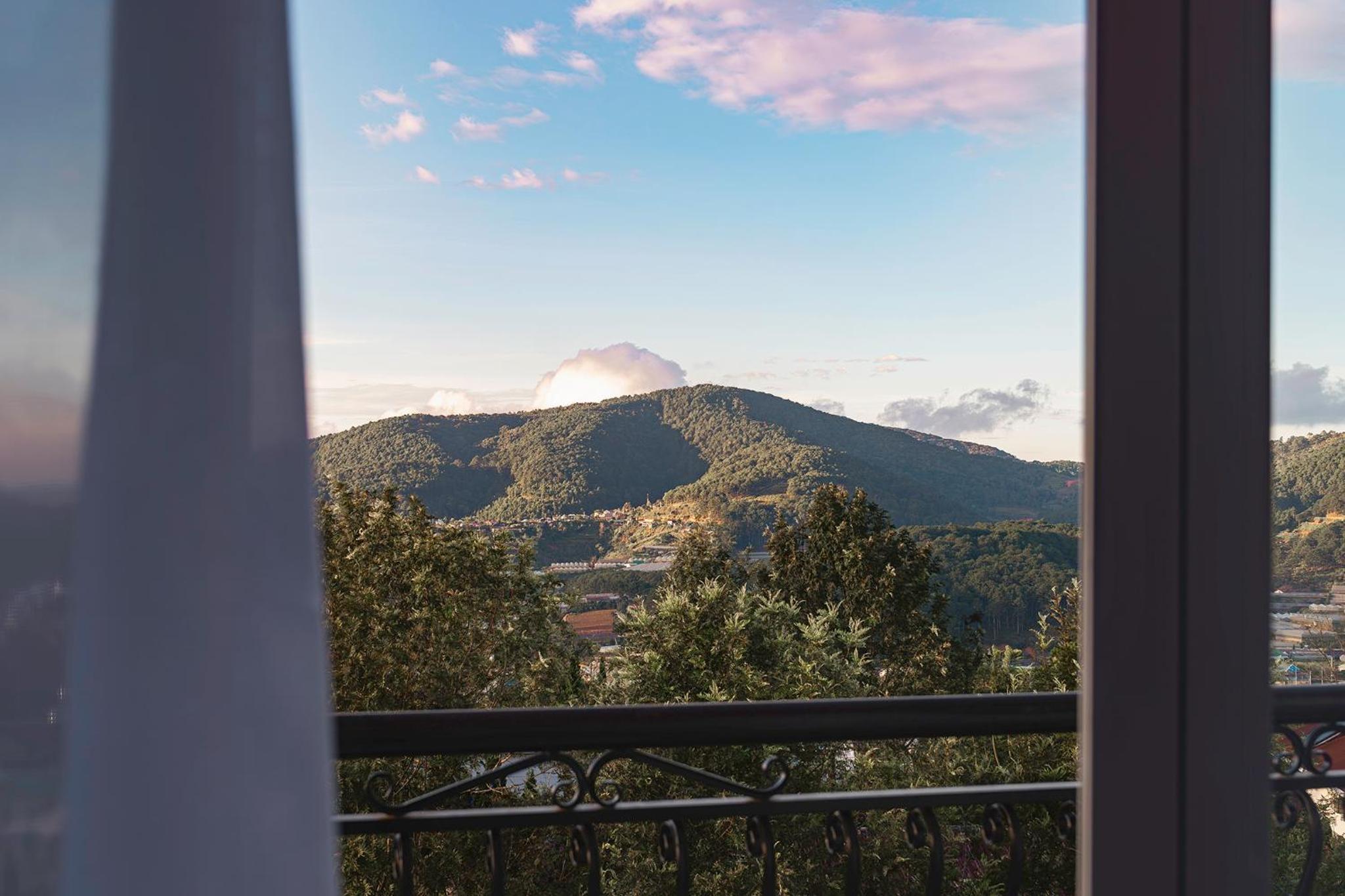 Twin Room with Mountain View - Photo 10